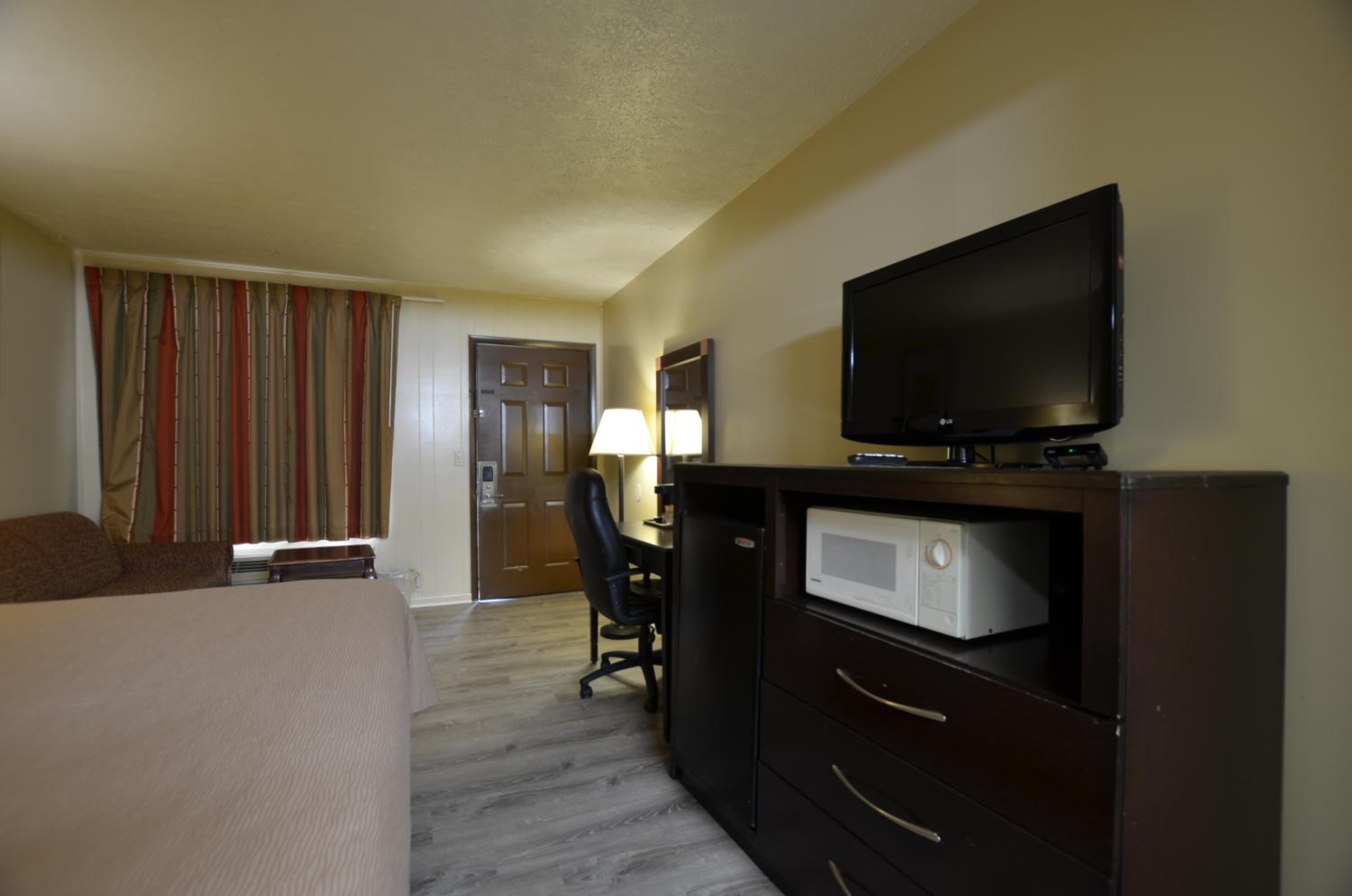 Travelowes Motel - Maggie Valley
