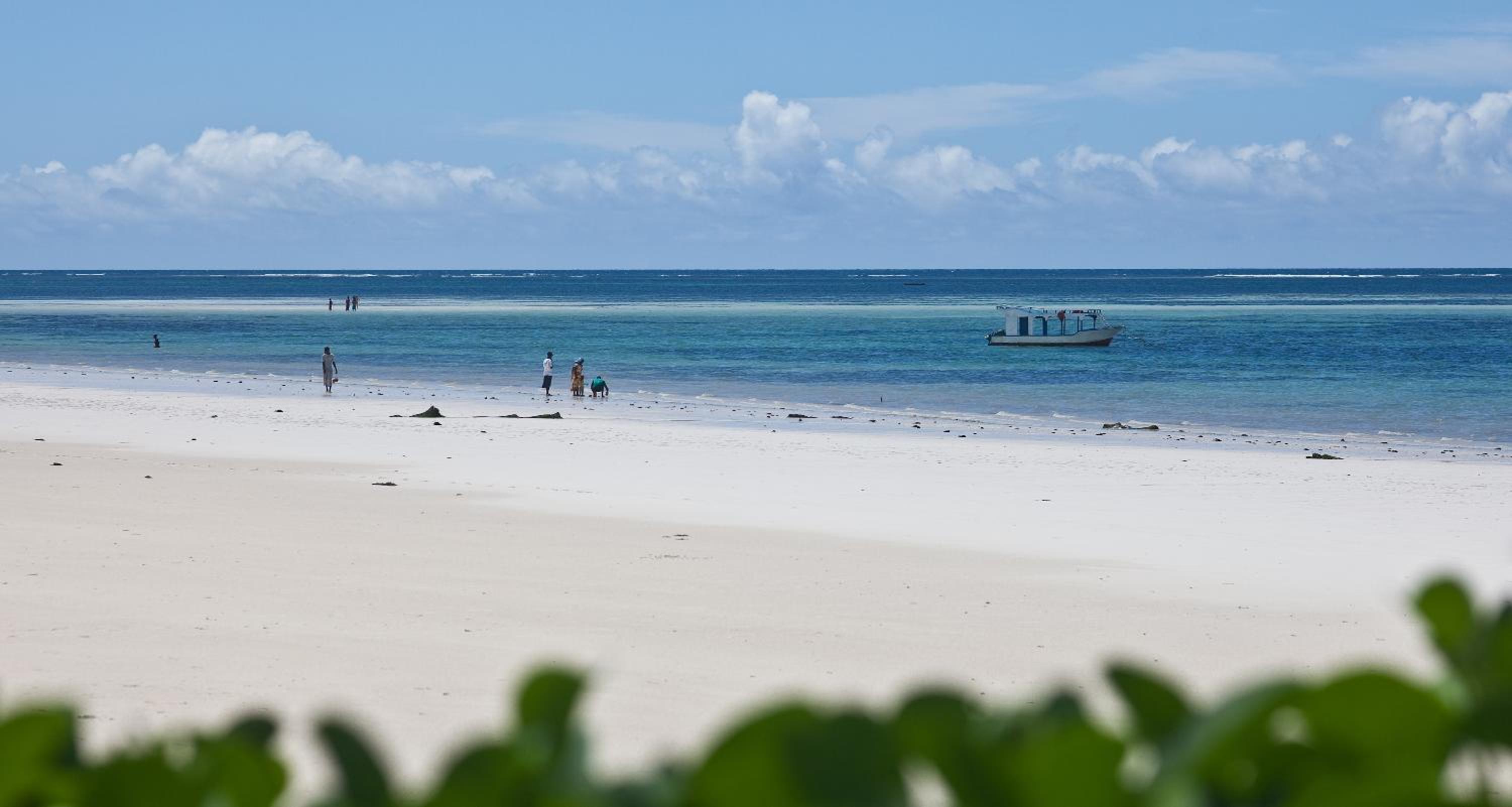 Lantana Galu Beach