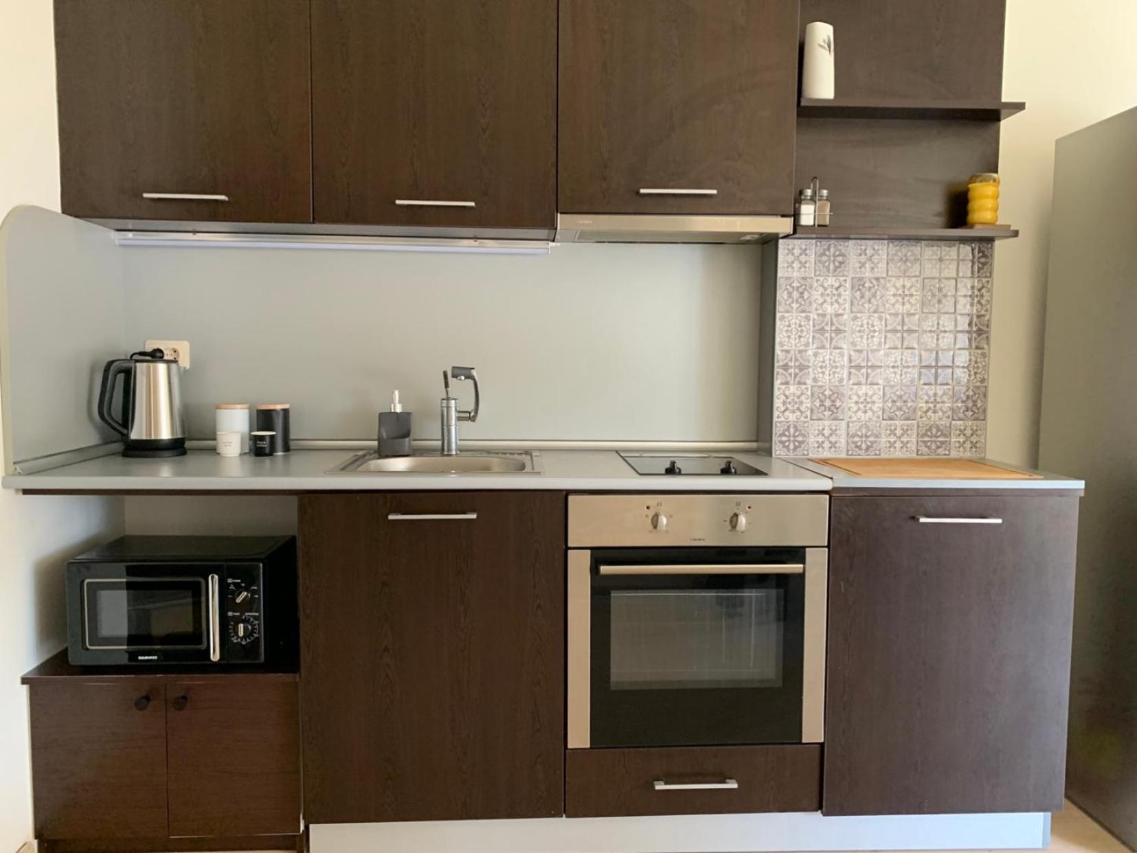 Central Art Apartment in Bansko with Mountain View
