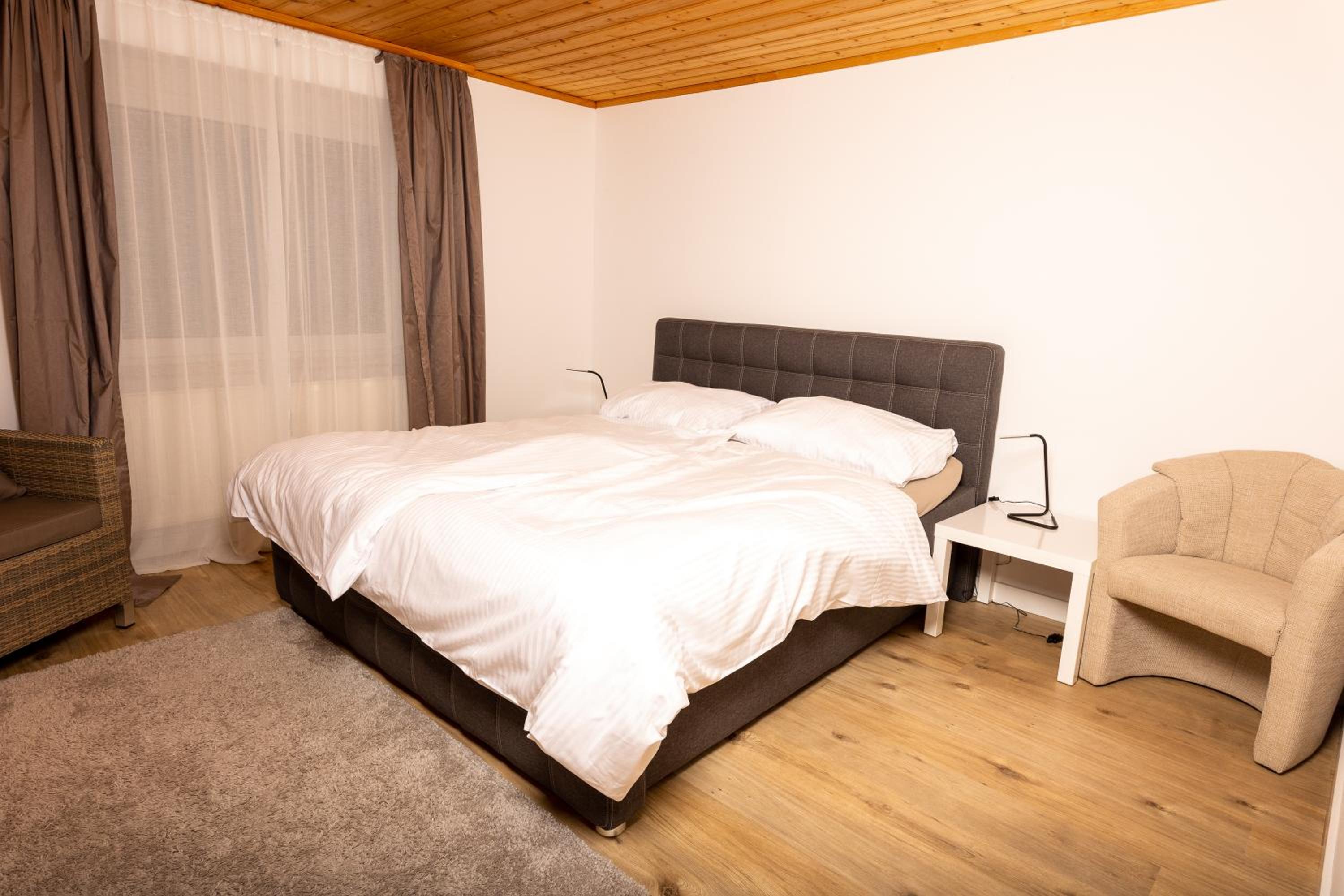 L&P Appartement Gerlitzen & Pool - Haus Enzian