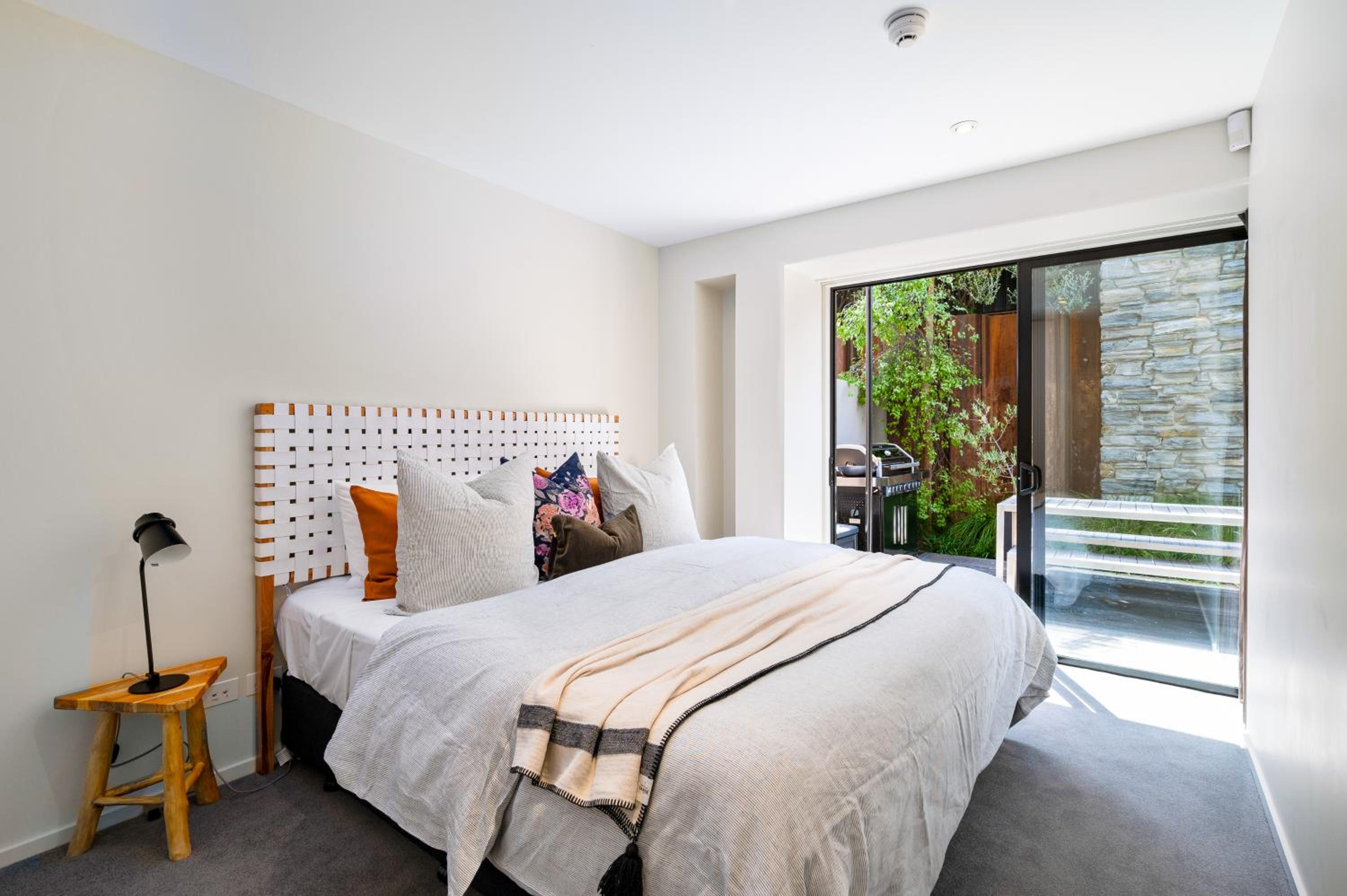 Hana Apartment by Sotheby's Luxury Rental Homes
