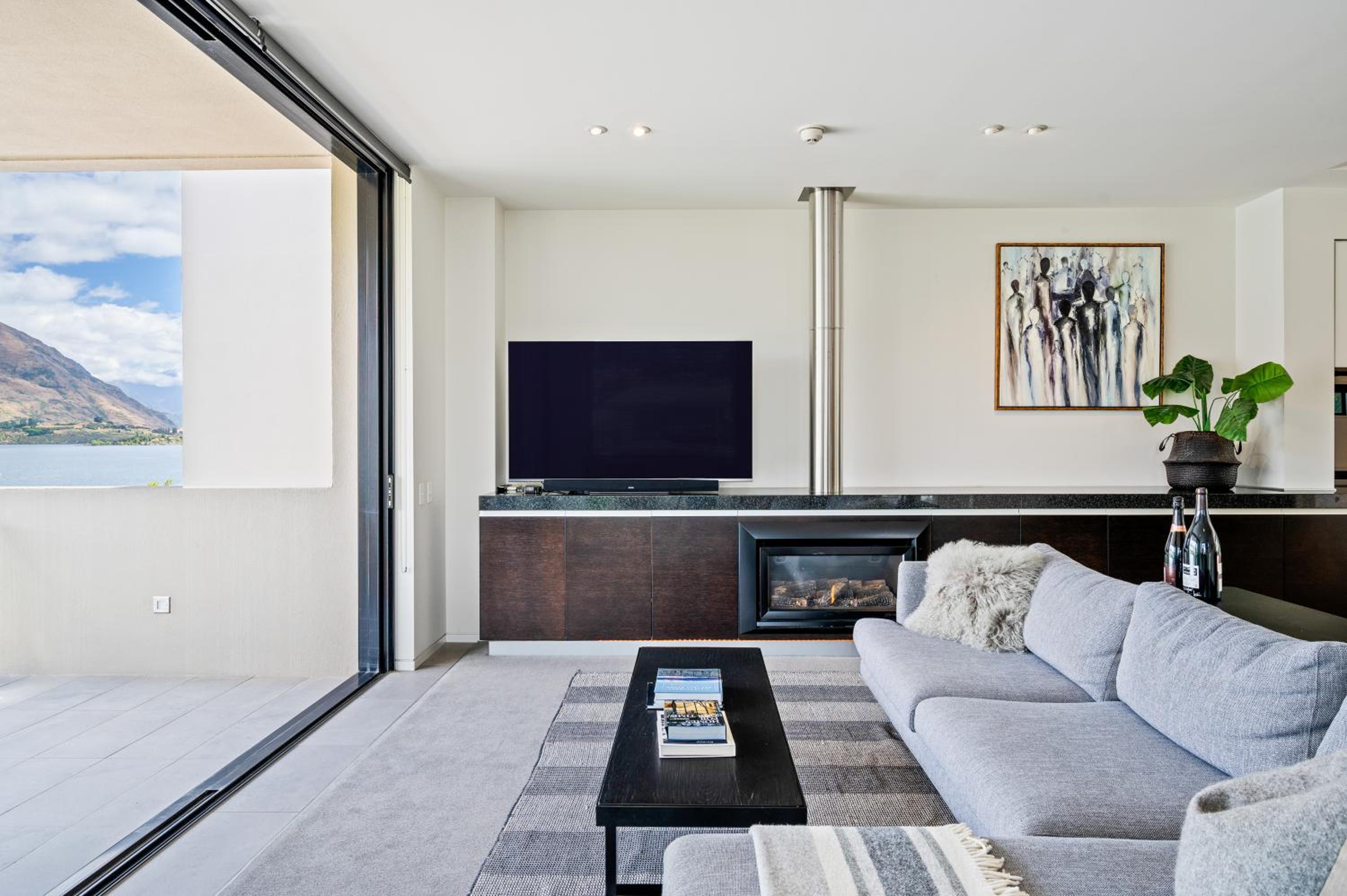 Hana Apartment by Sotheby's Luxury Rental Homes