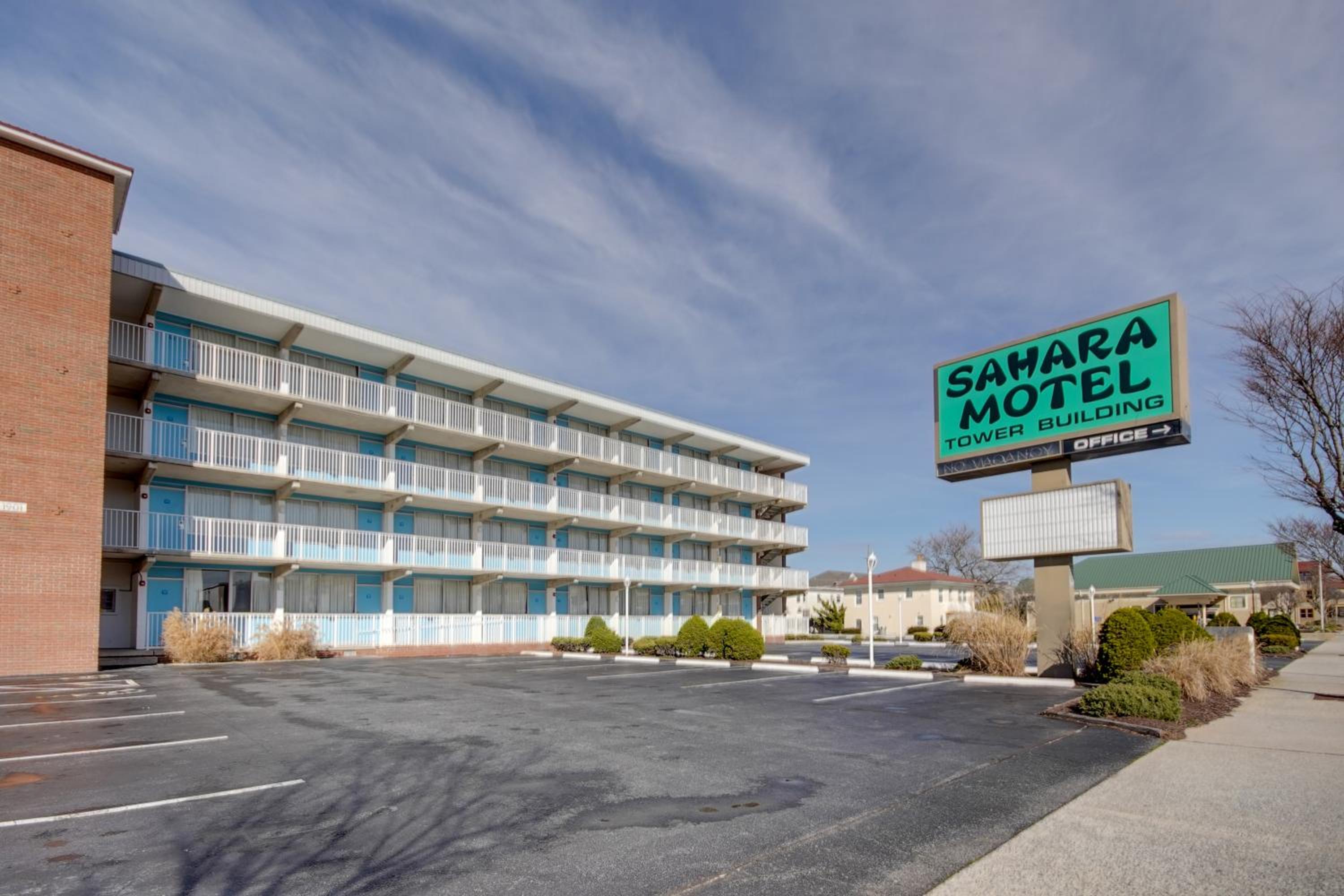 Sahara Motel view 5
