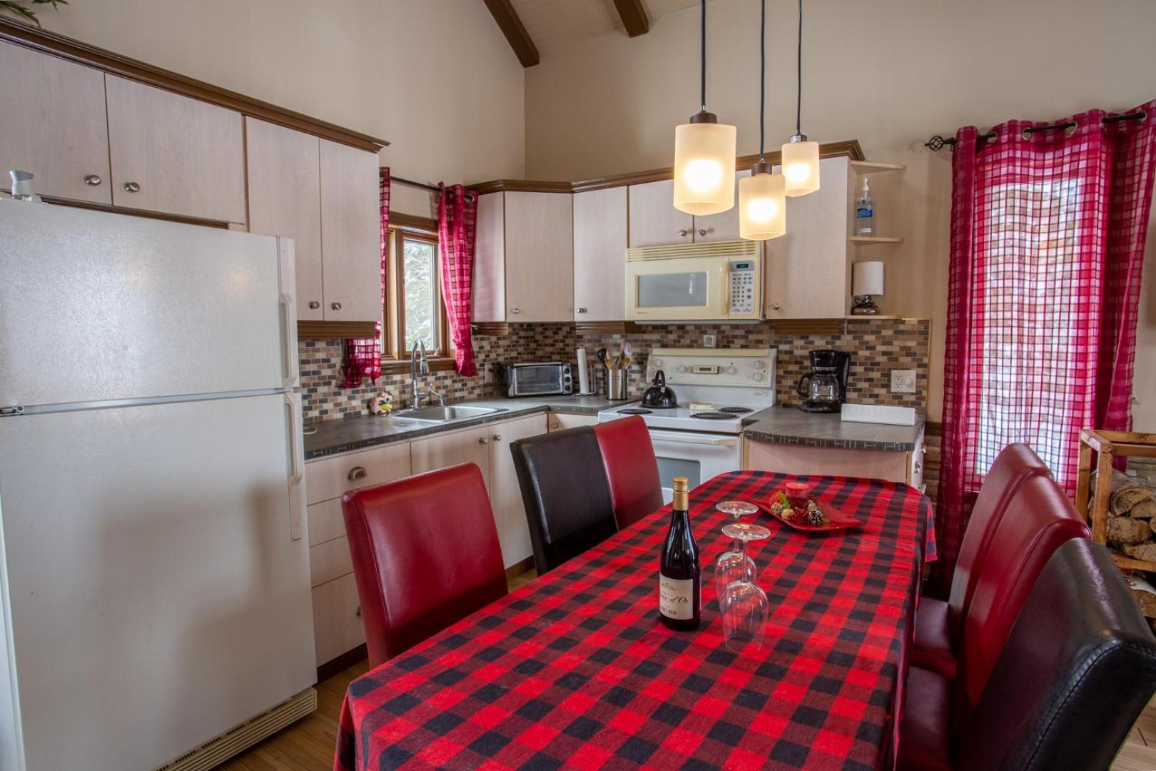 Chalets du Domaine - DE LUXE view 3