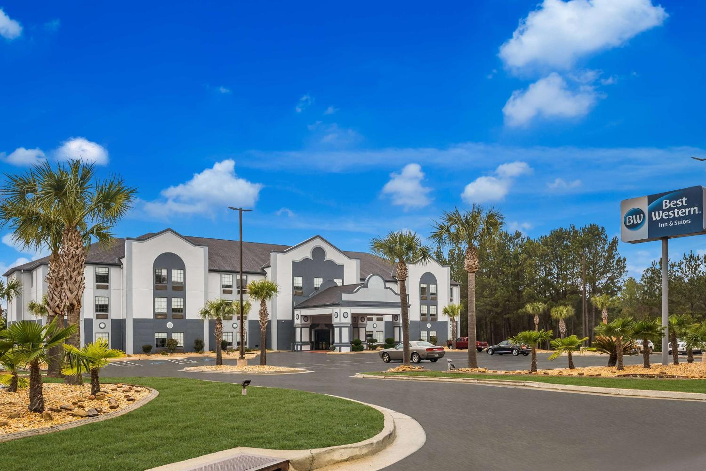 Perry Vacations - Best Western Bradbury Inn Suites - Property Image 34