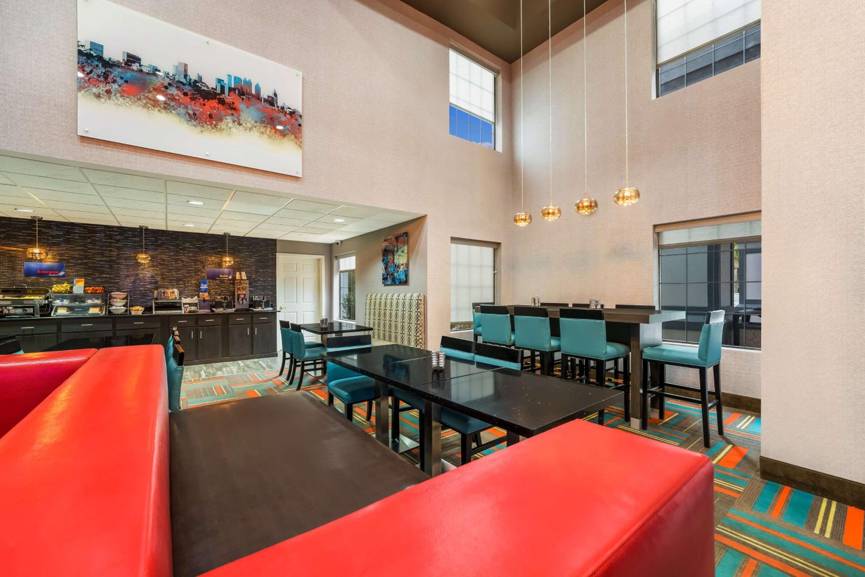 Perry Vacations - Best Western Bradbury Inn Suites - Property Image 18