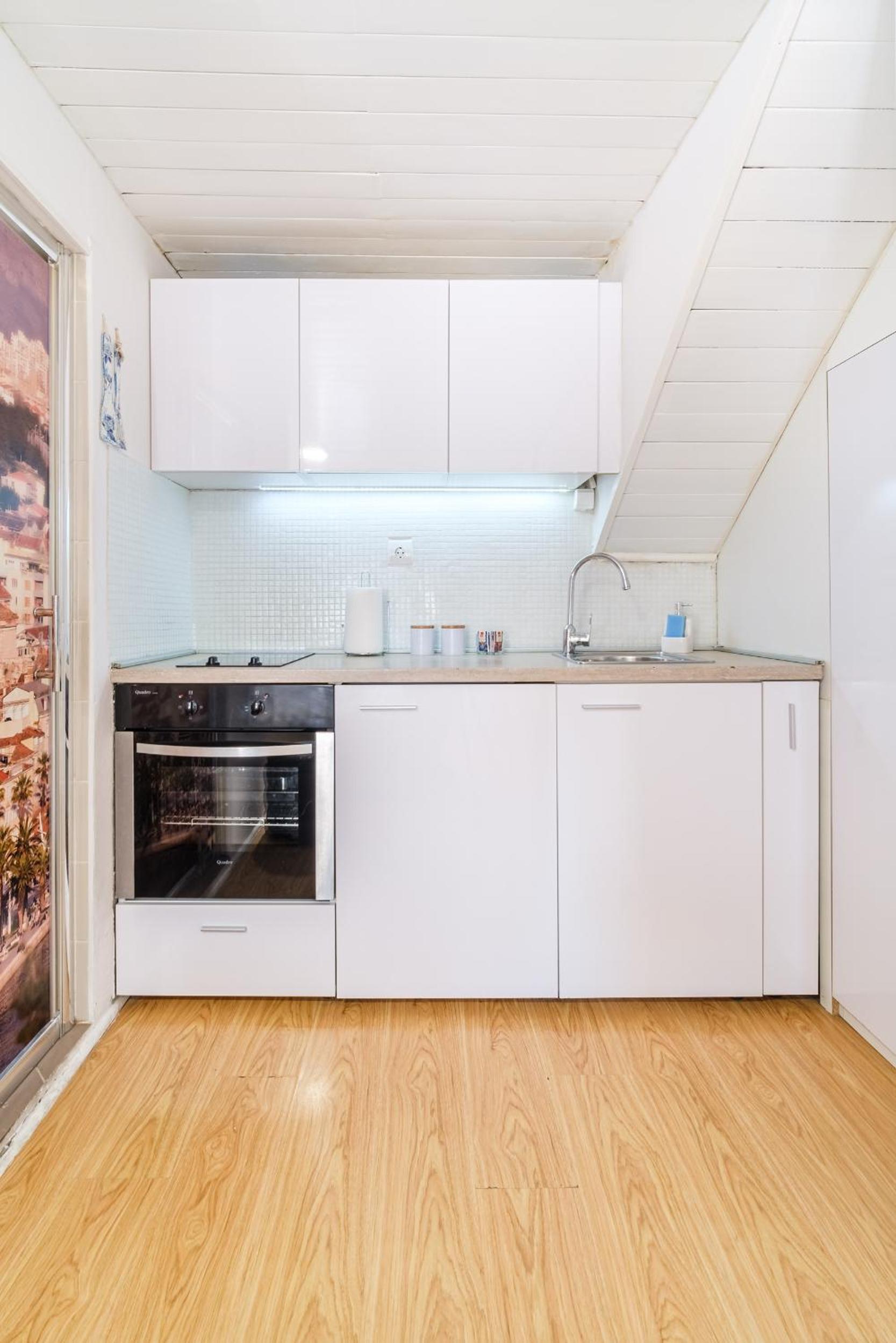 Sv.Duje Apartments en Split — kitchen