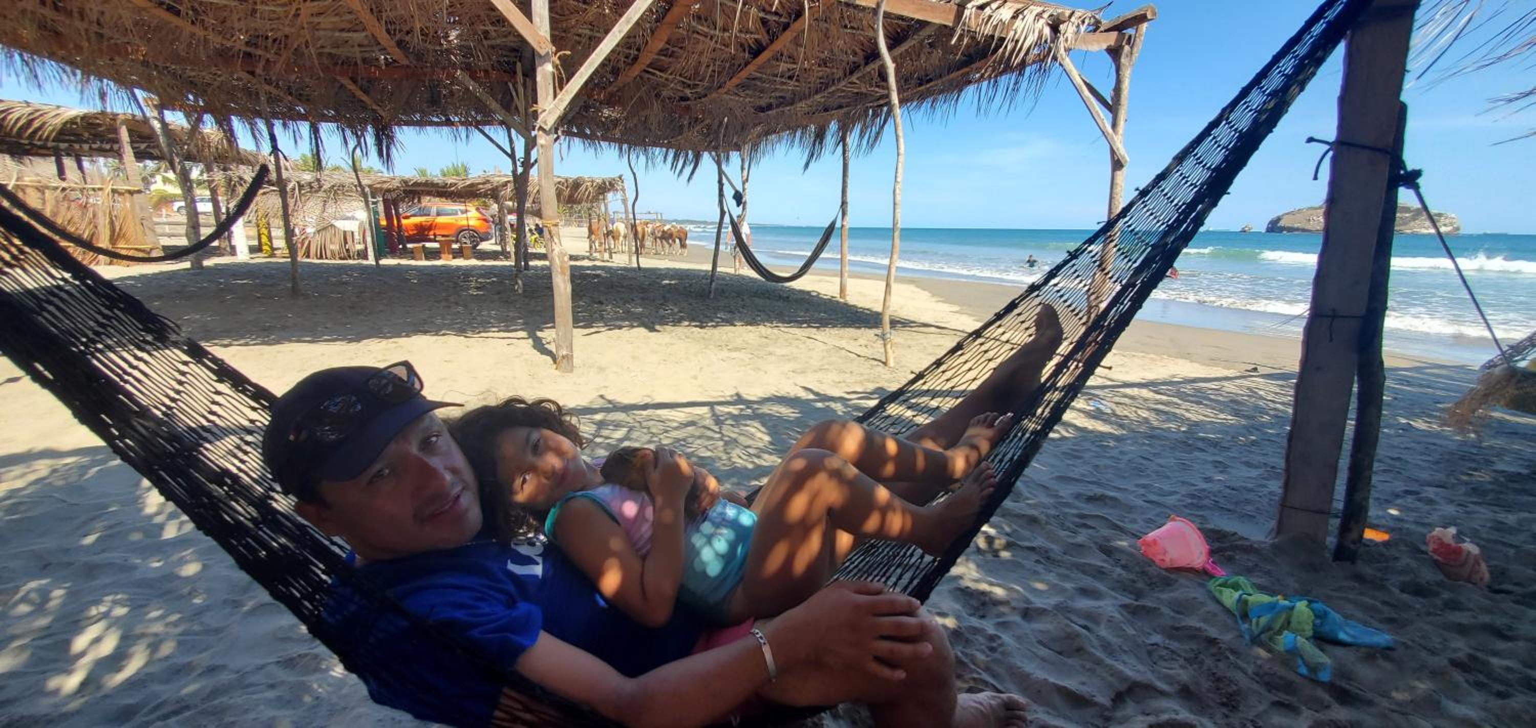 Casa Belen - Beautiful Beach View Home on Stone Island view 3