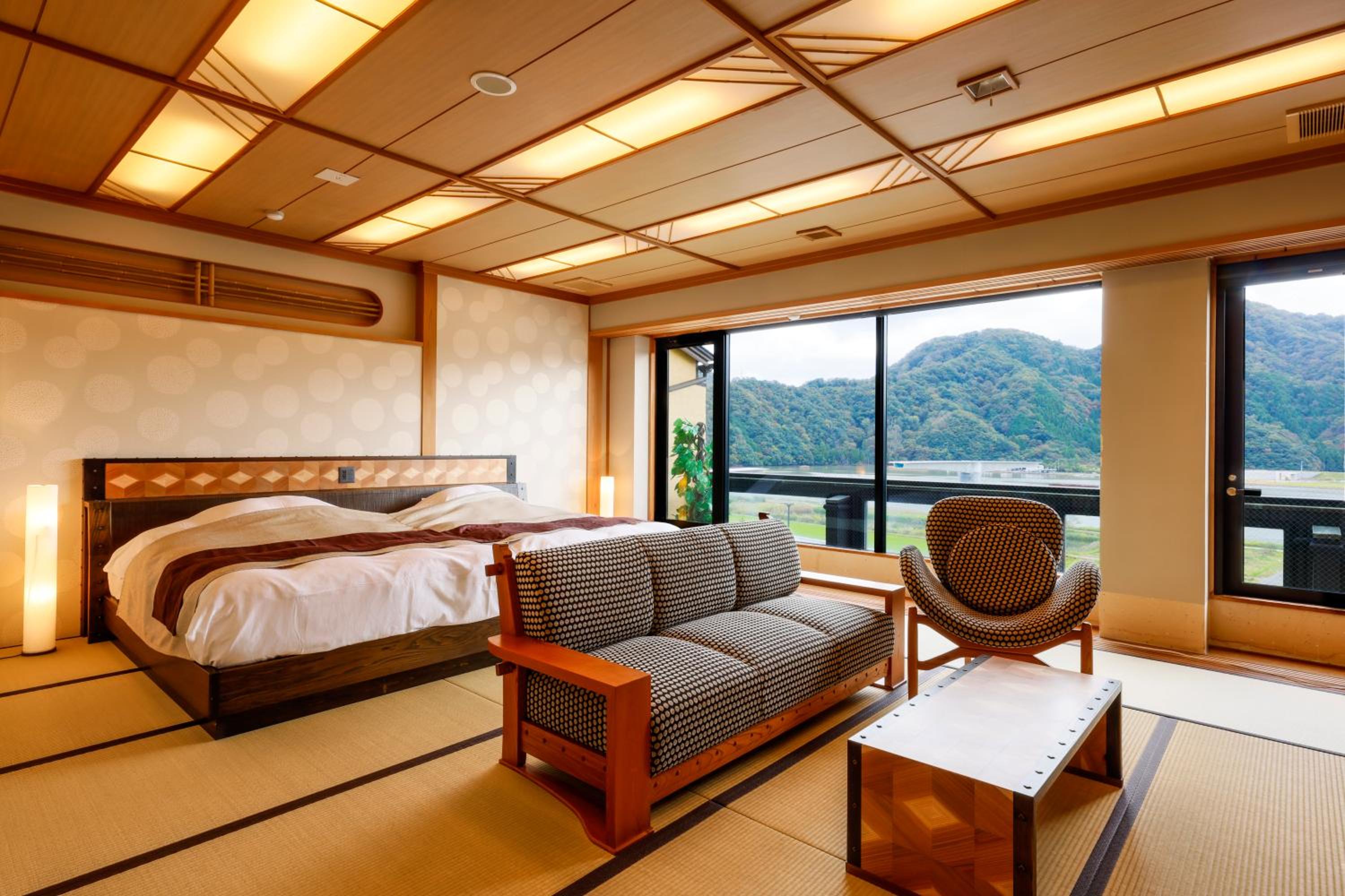 Kawaguchiya Kinosaki Riverside Hotel