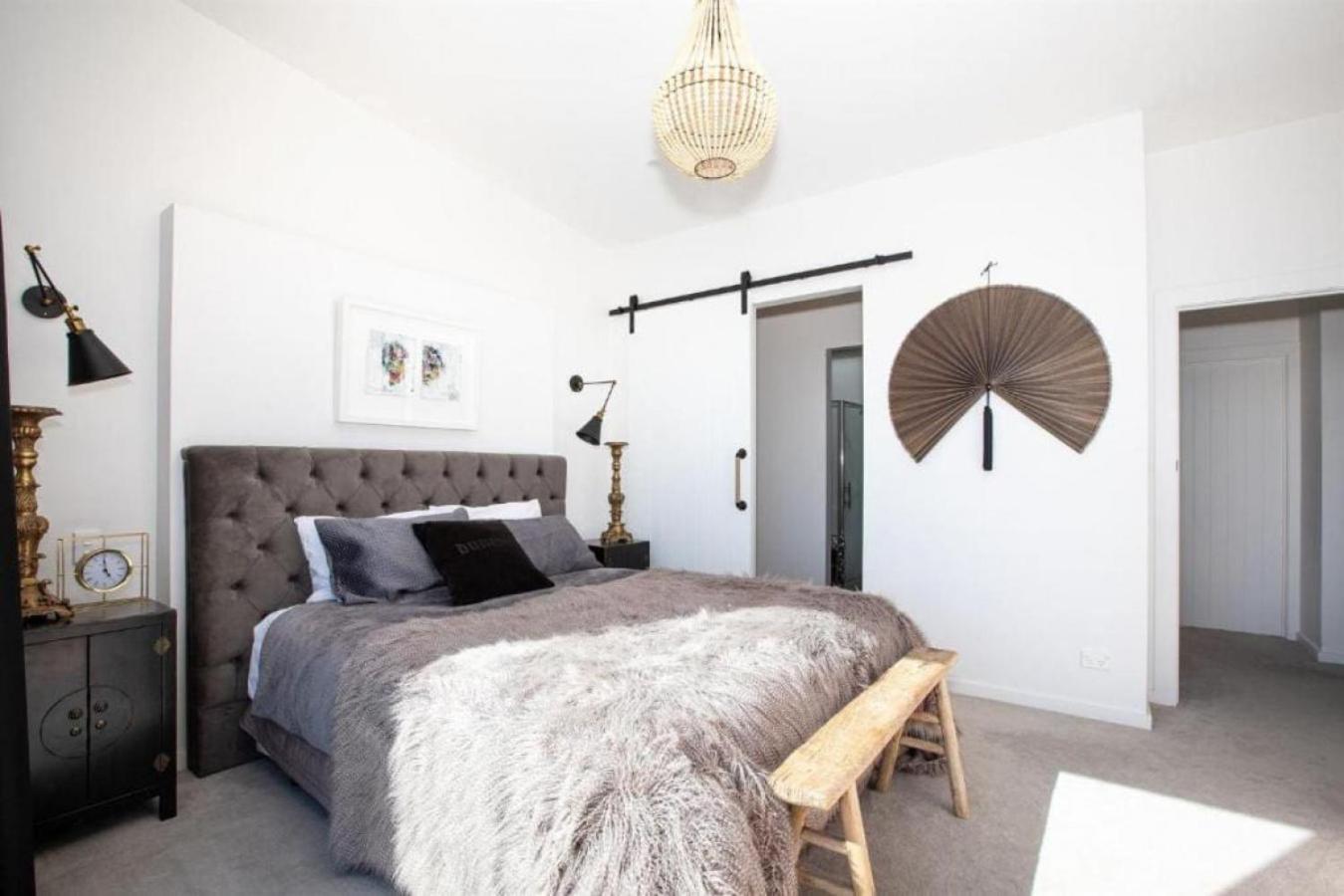 NOMAC No8, Luxury holiday home, Twizel