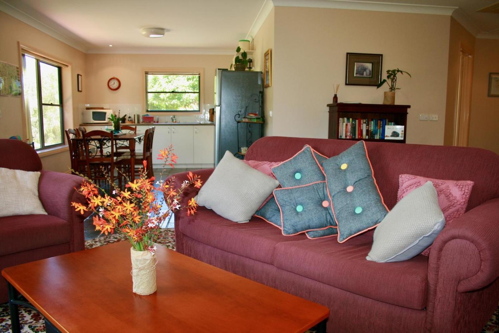 Serena Cottages Beechworth - Your Country Getaway - 2