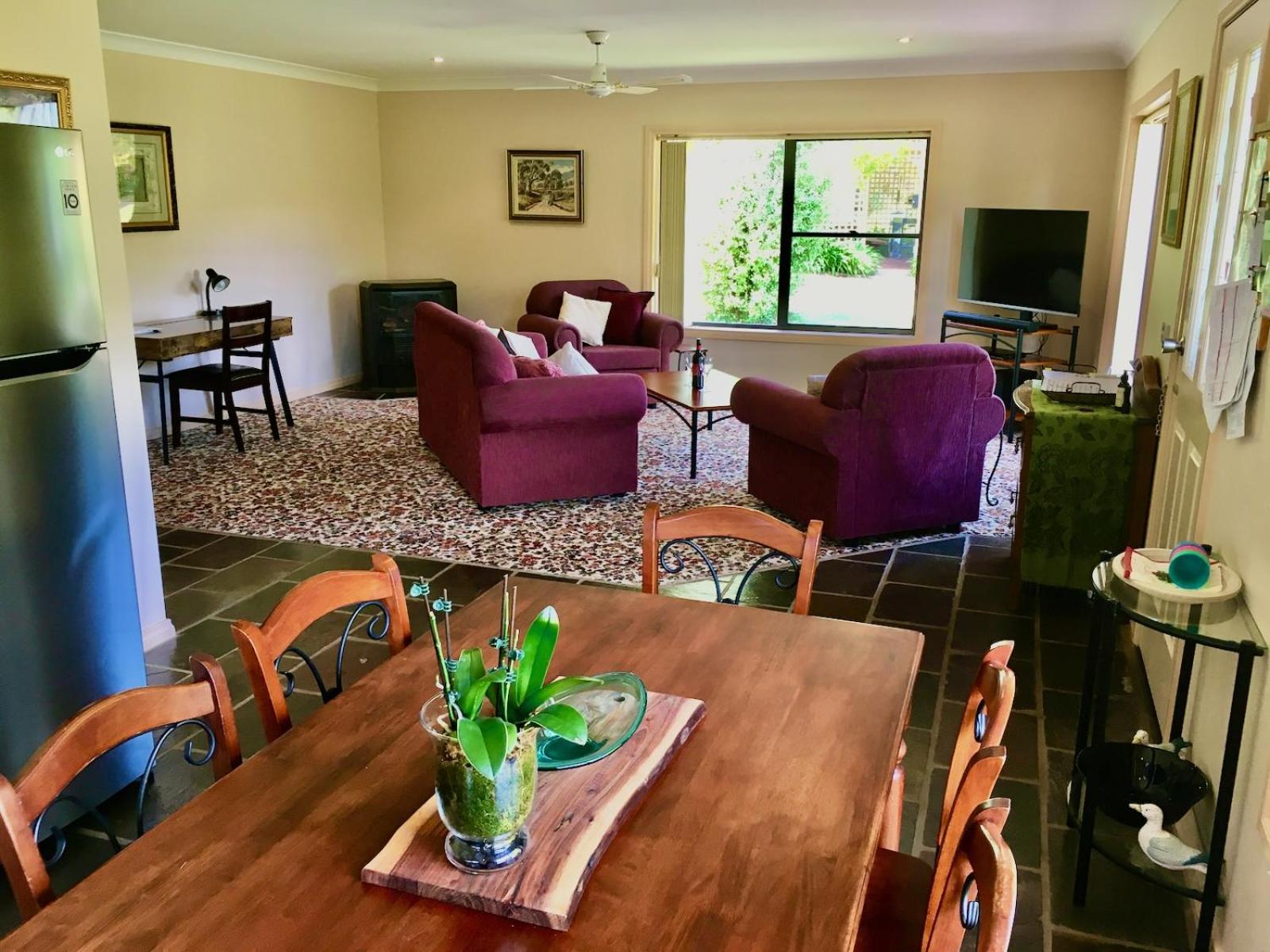 Serena Cottages Beechworth - Your Country Getaway - 2