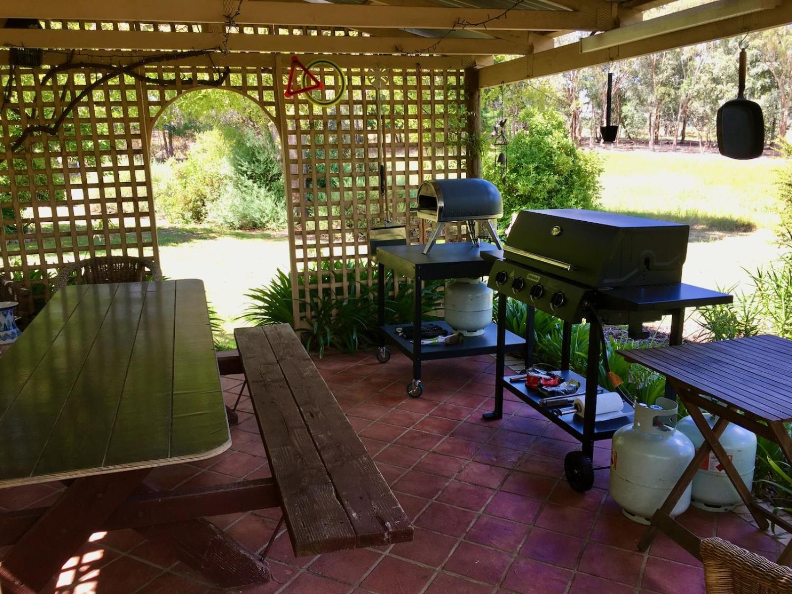 Serena Cottages Beechworth - Your Country Getaway - 2