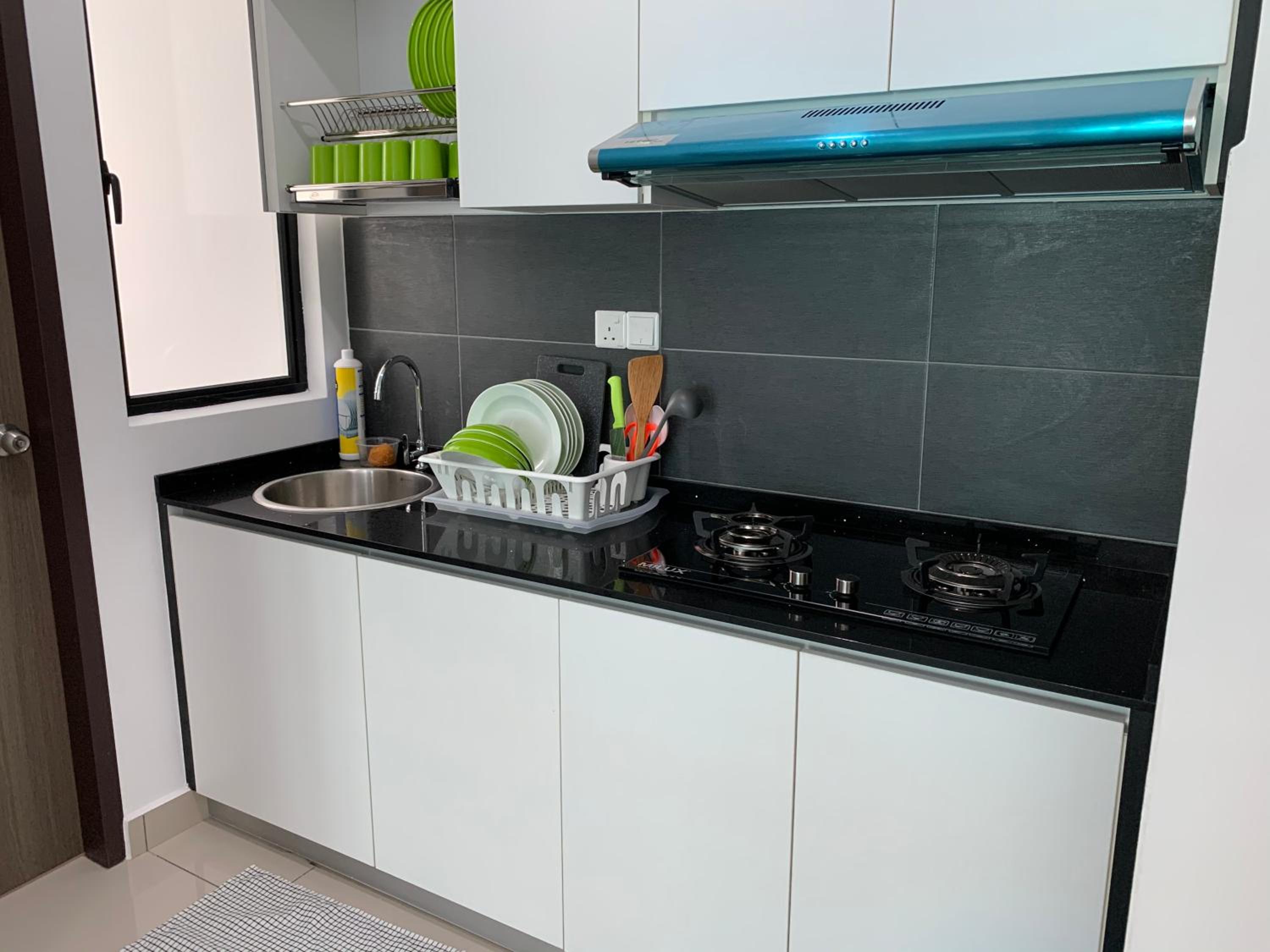 Desaru Utama Apartment with Swimming Pool View, Karaoke, FREE WIFI, Netflix, near to Car Park view 4