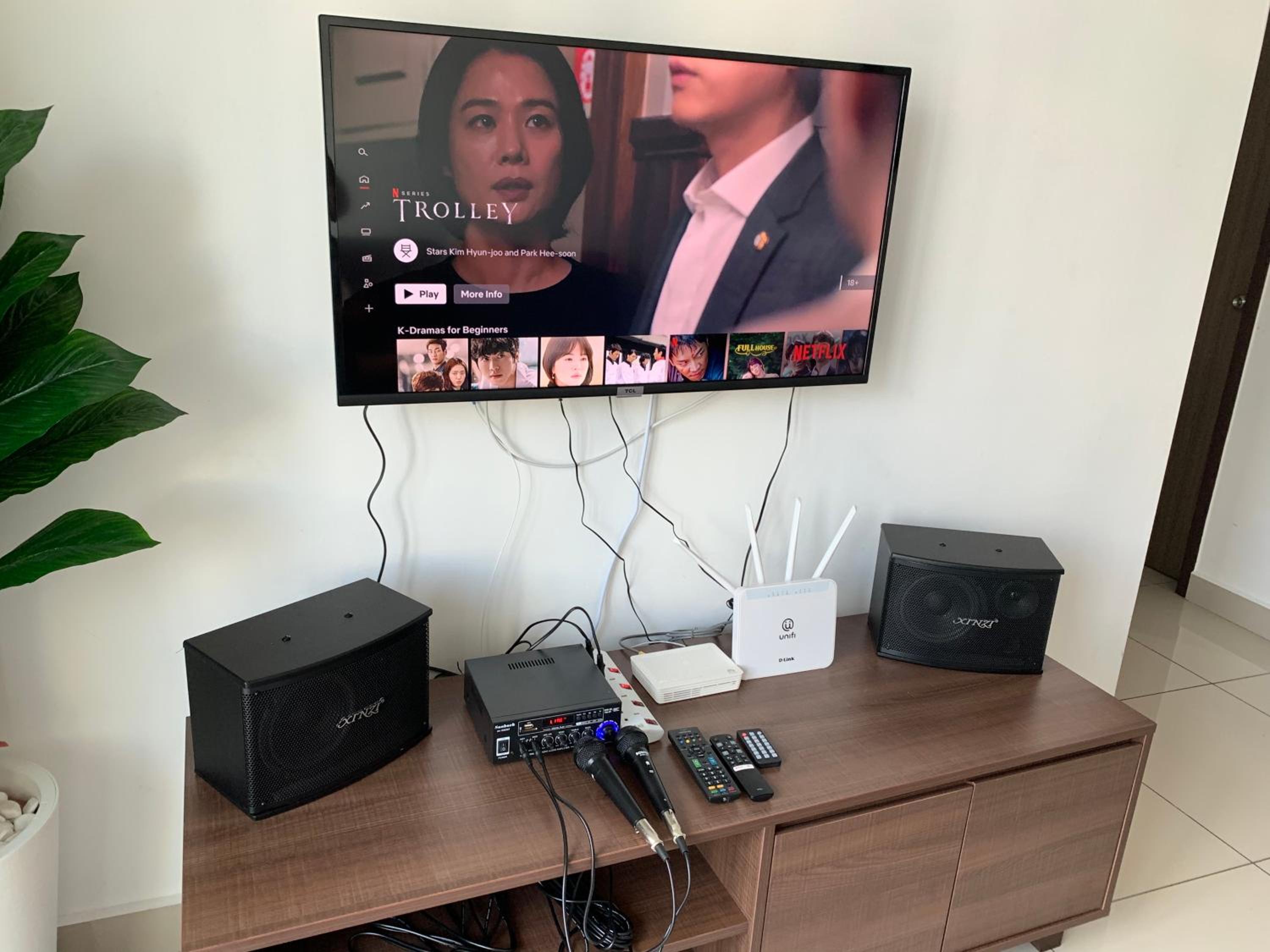 Desaru Utama Apartment with Swimming Pool View, Karaoke, FREE WIFI, Netflix, near to Car Park photo 4