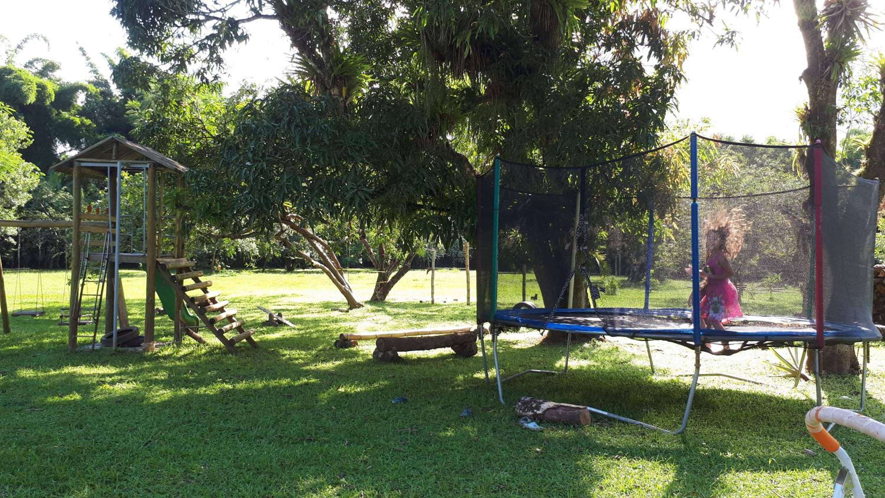 ÉCOisa de Chácara - Casa de Vidro, Casa de Campo