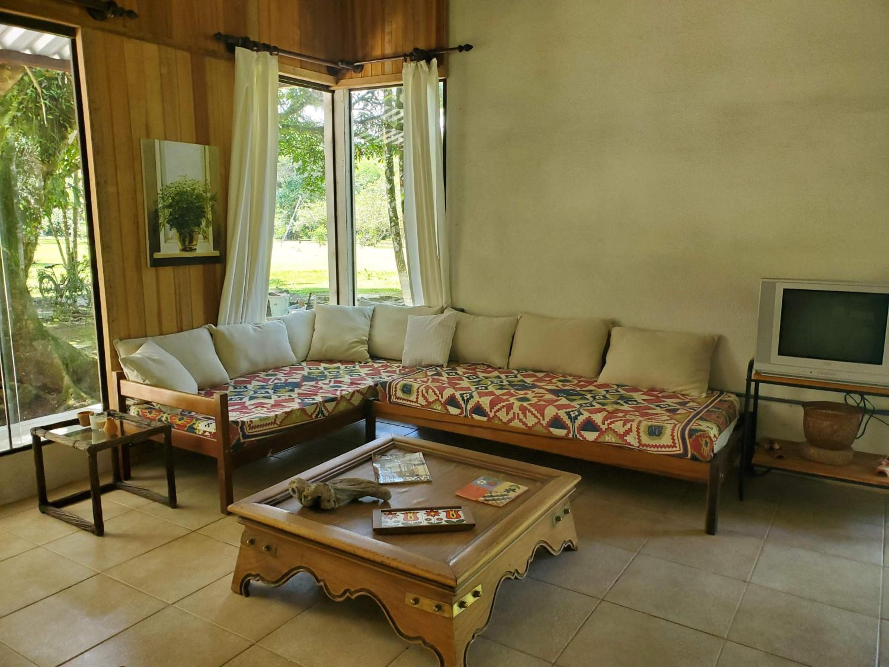 ÉCOisa de Chácara - Casa de Vidro, Casa de Campo