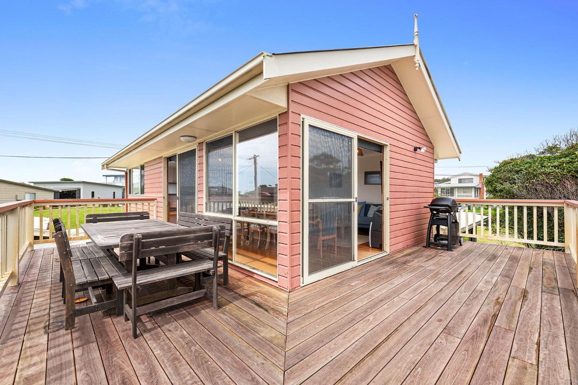 54 Noble Parade