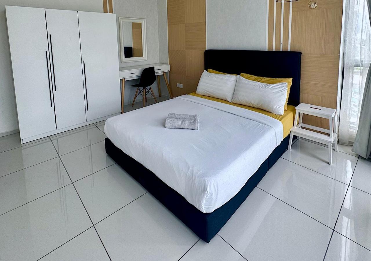 Robertson PanoramaKL Suites