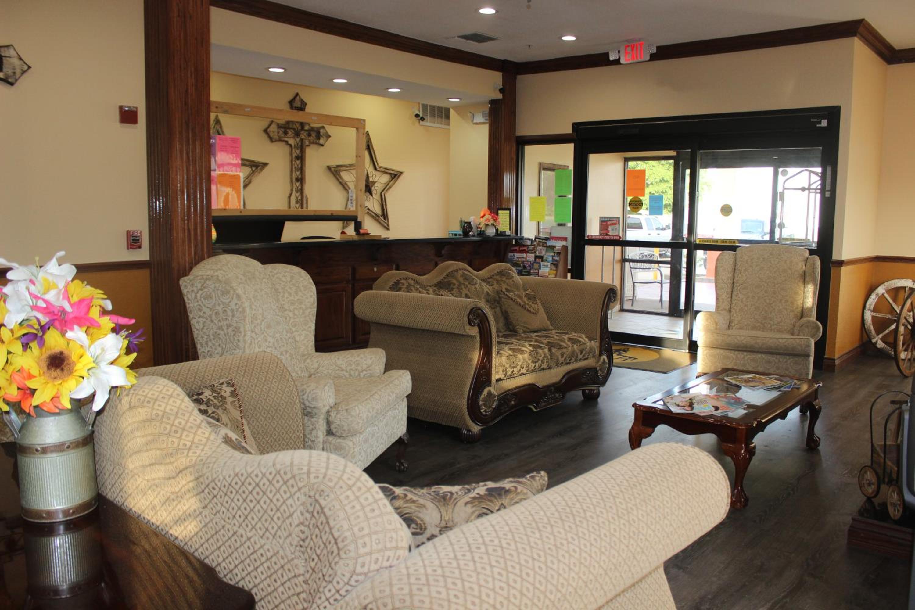 Jacksonville Vacations - Truckerz Inn - Property Image 6