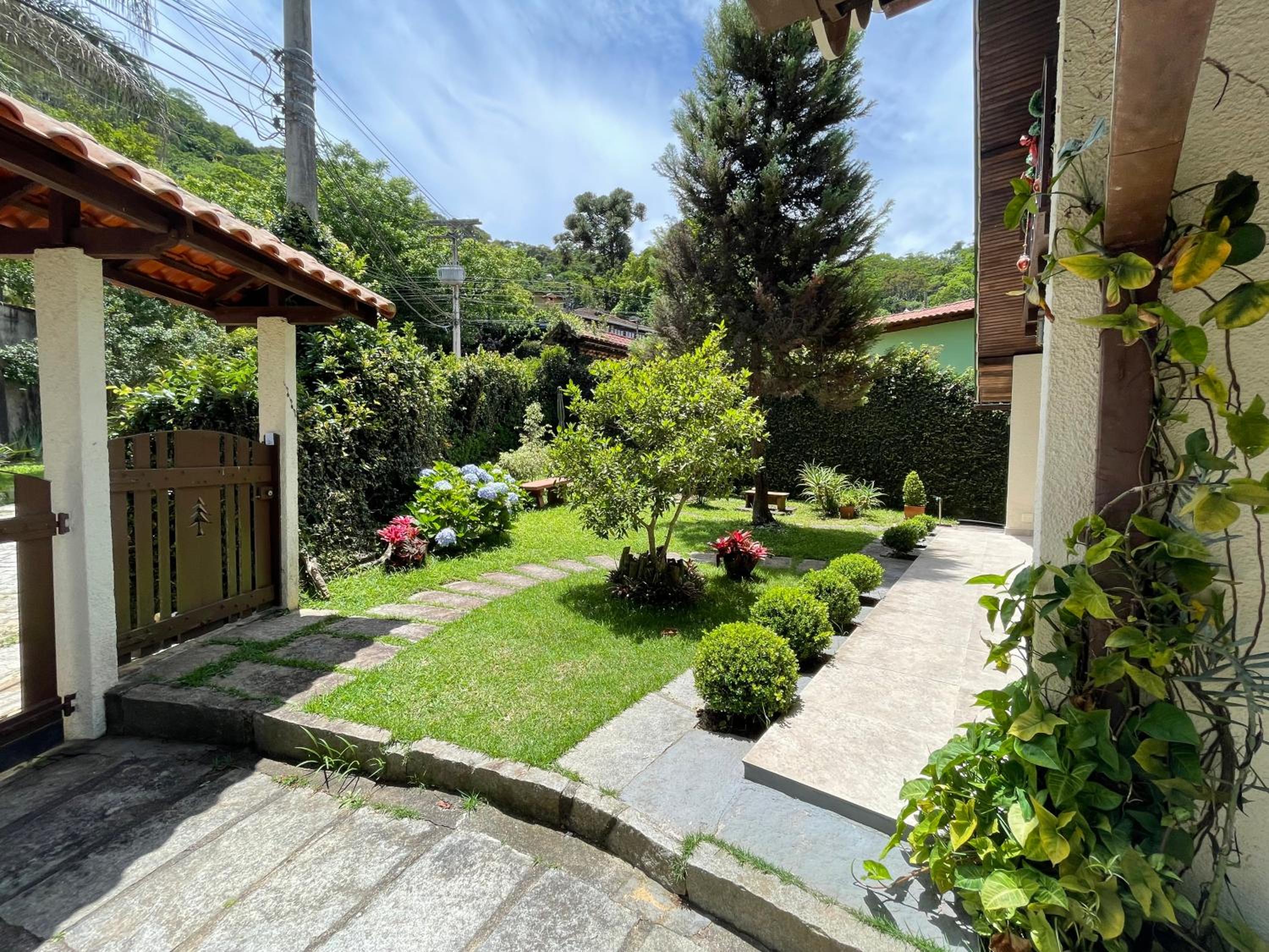 Confortável Chalet na Serra proximo ao Centro