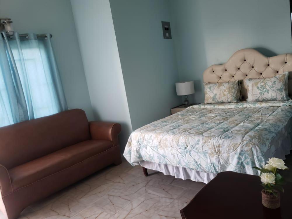 Dela de-Rose Guest House Negril Jamaica