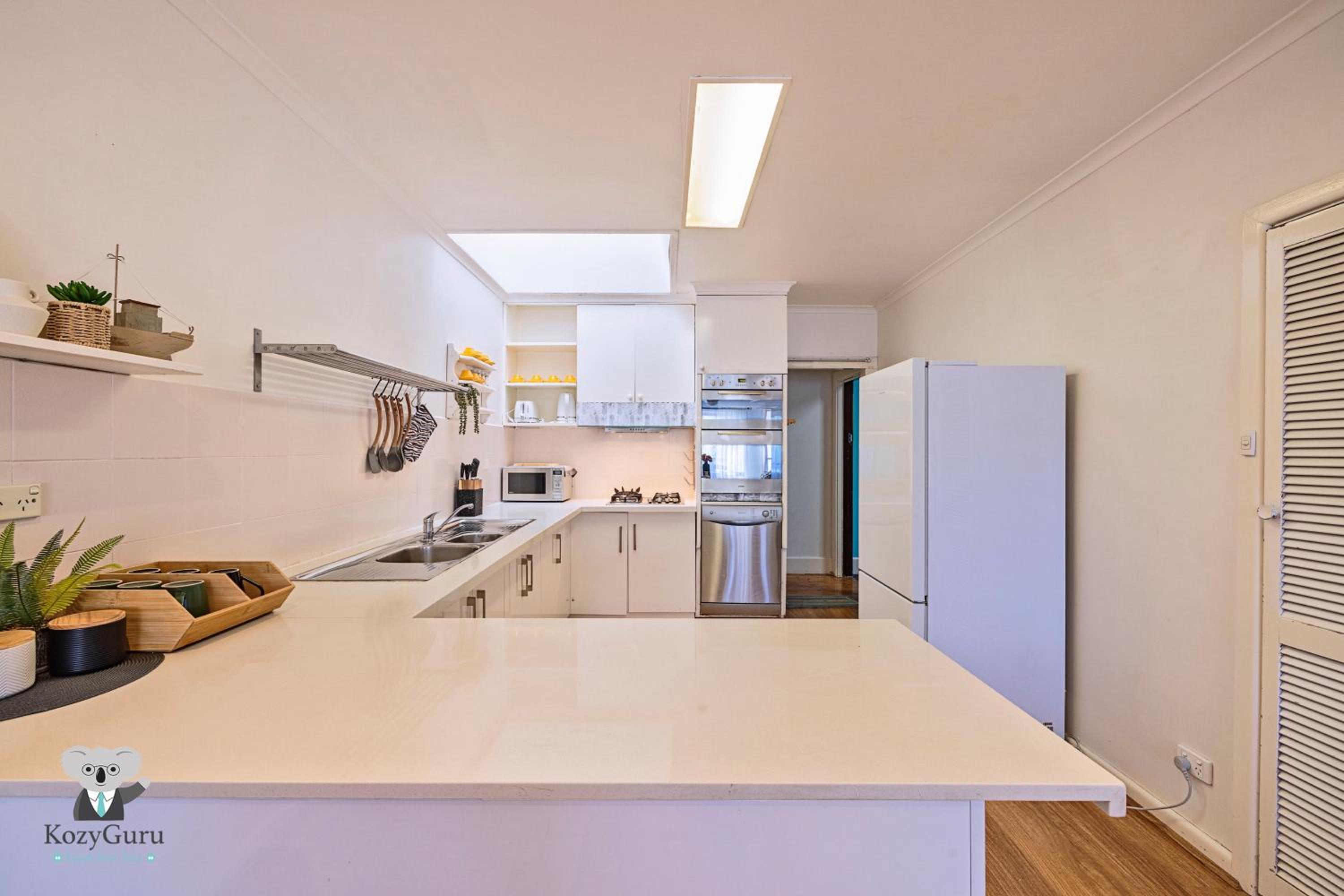KozyGuru / Camberwell / Perfect 3 Bedroom House / VCA016