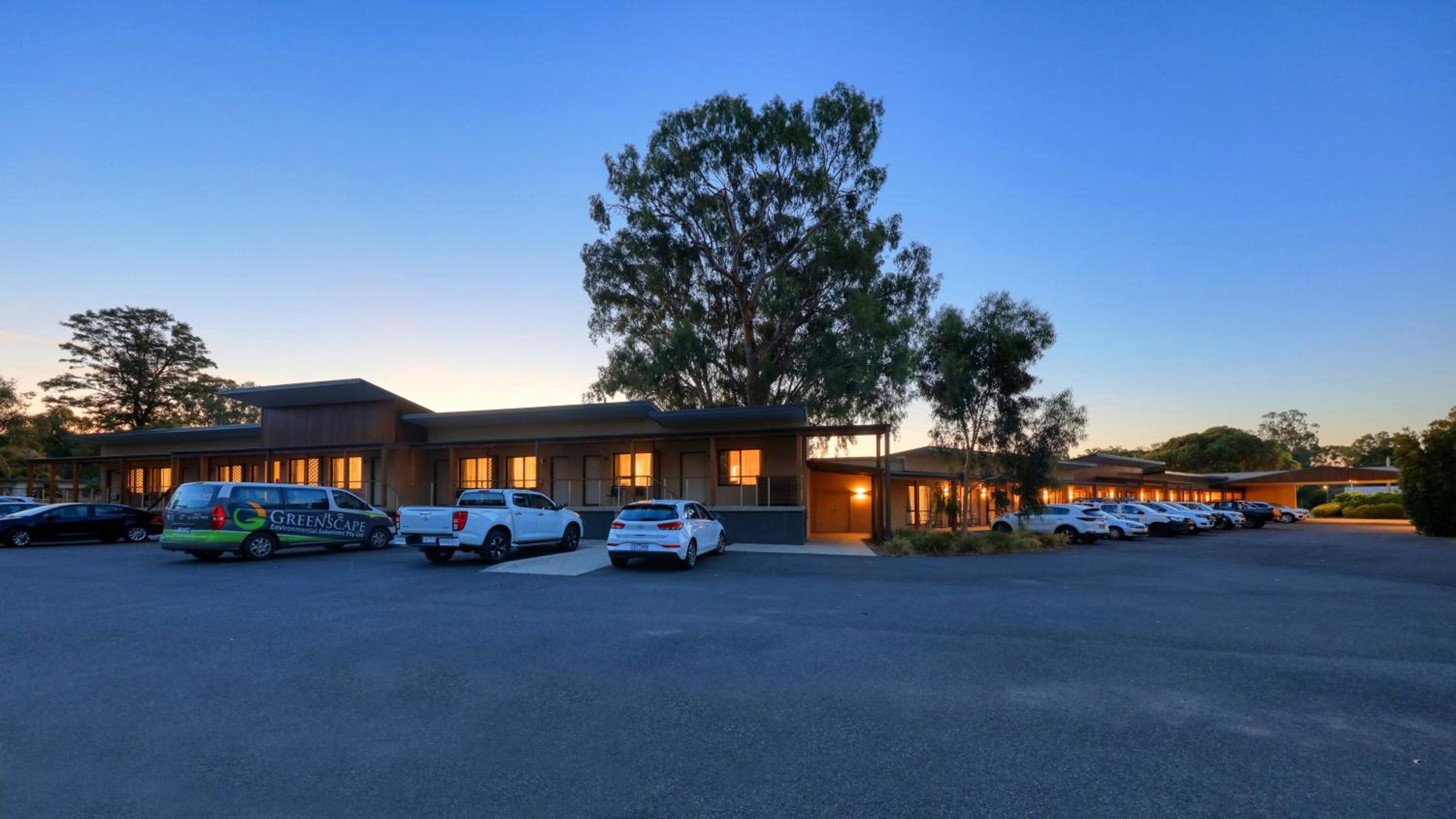 New Crossing Place Motel