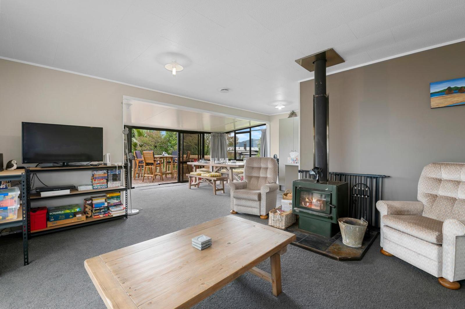 Point Retreat - Lake Rotoiti Holiday Home view 5