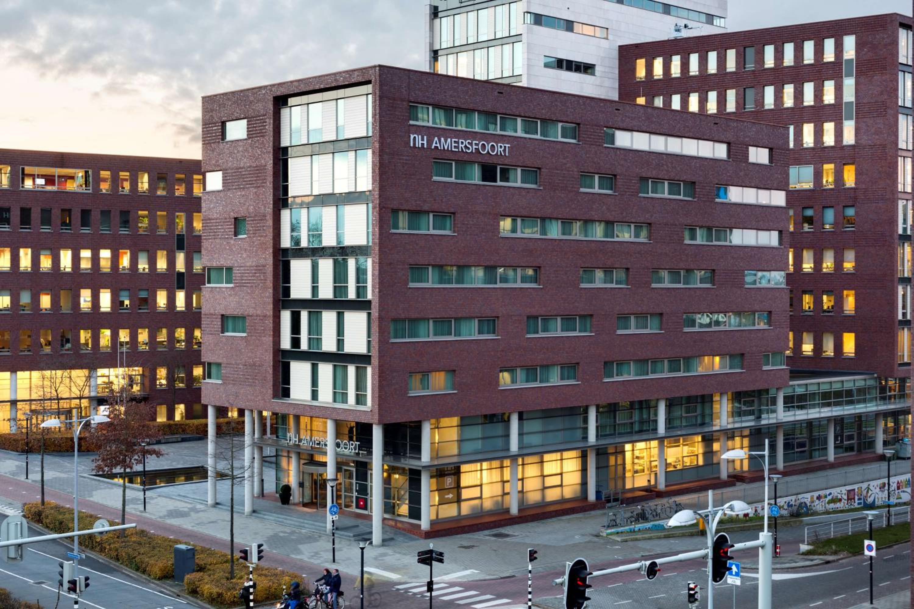 Hotel NH Amersfoort - Image 1