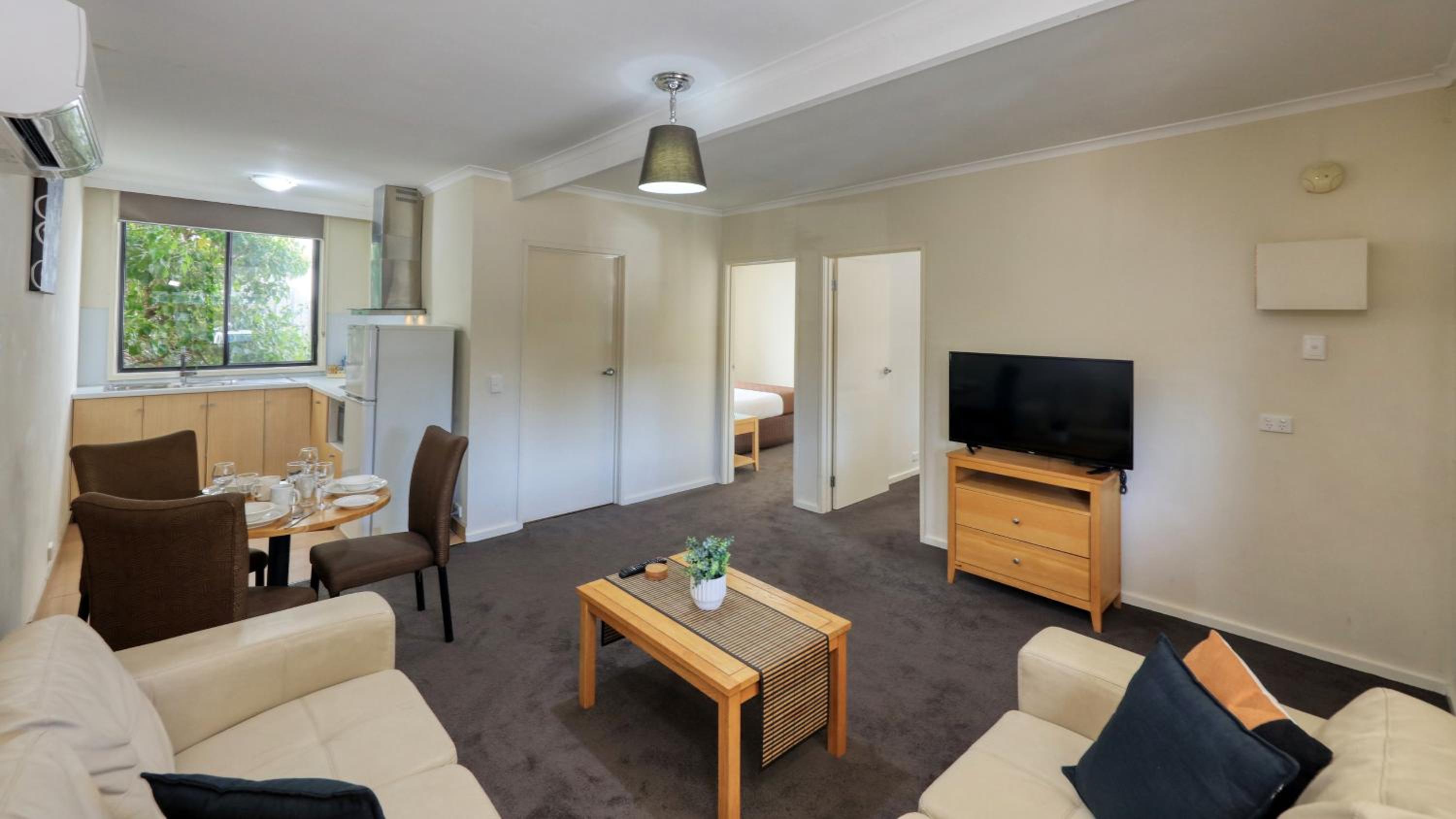 New Crossing Place Motel