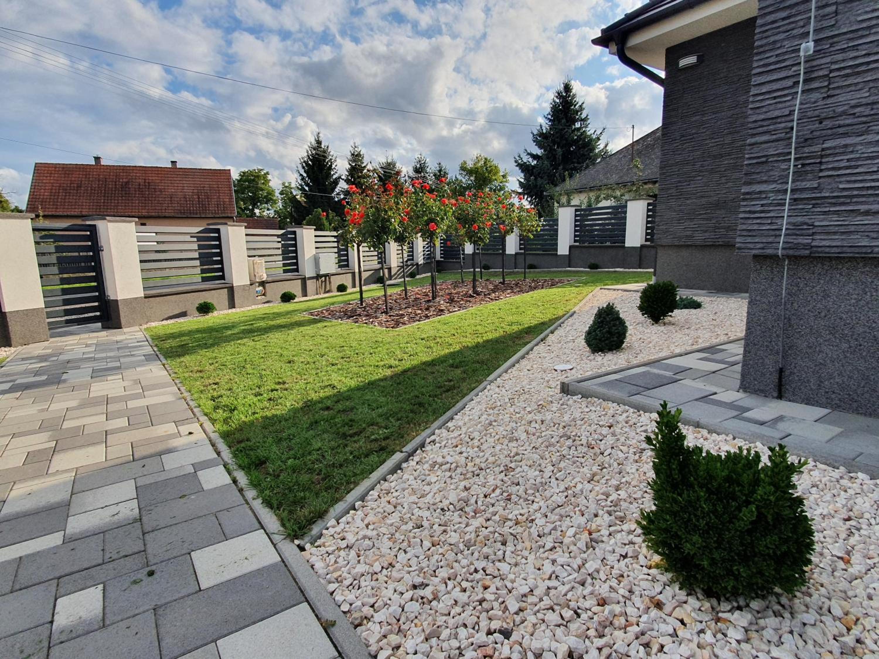 Solymos Apartmanház