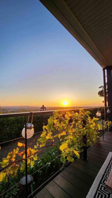 Luxury & plush lifestyle 5 Bedroom house in Mt Eliza