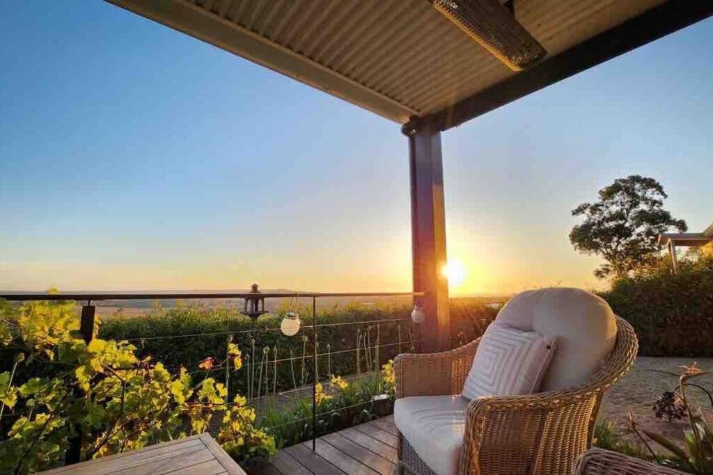 Luxury & plush lifestyle 5 Bedroom house in Mt Eliza