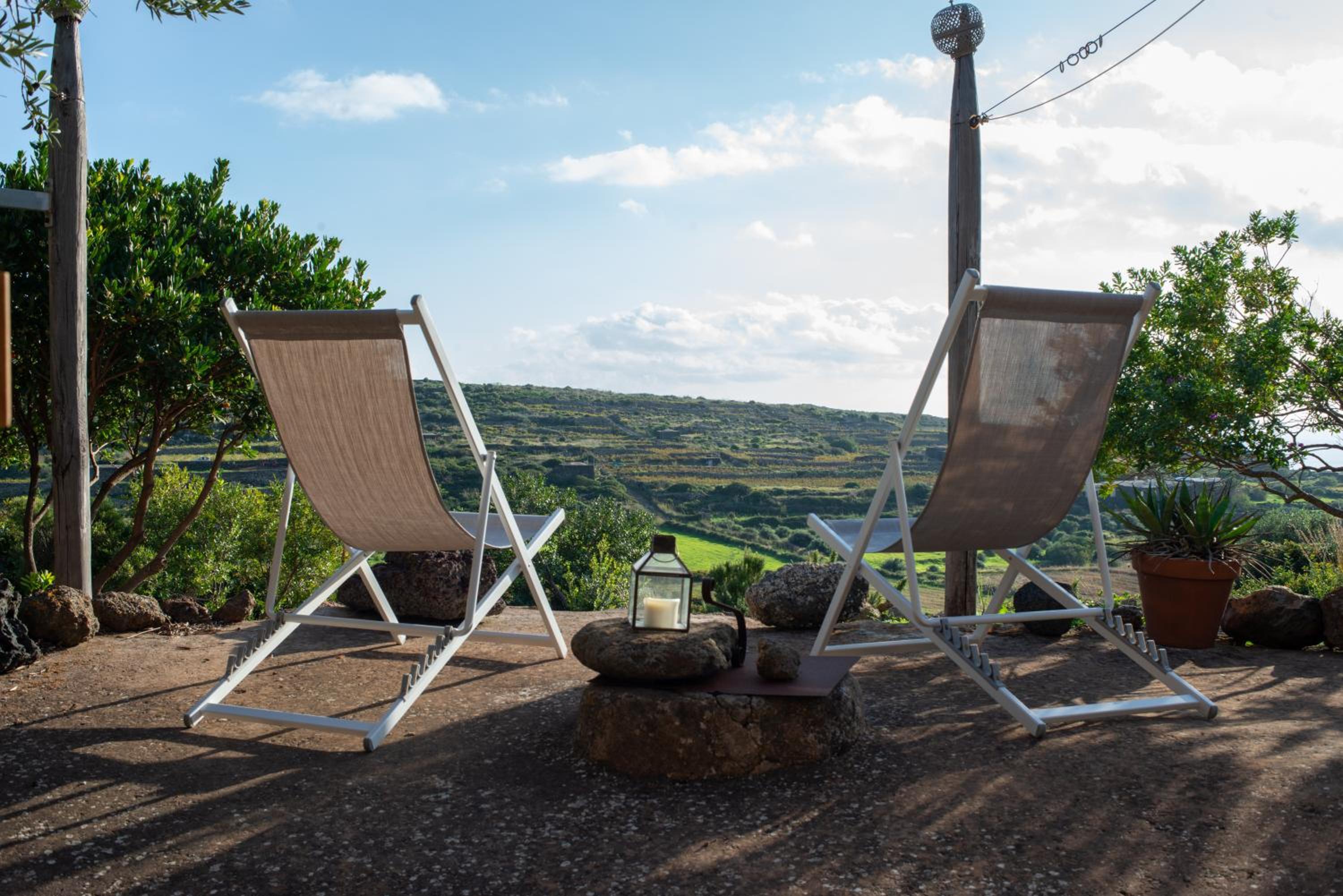 Dammusi IL SERRALH -Pantelleria-