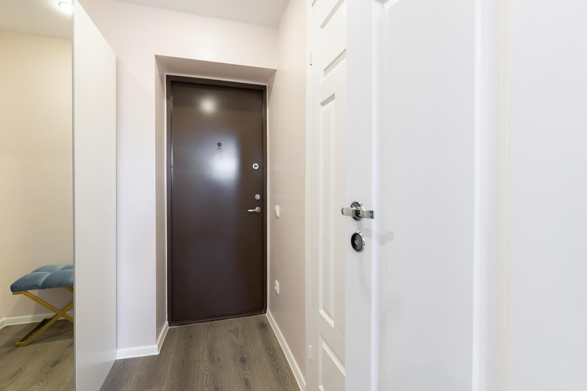 Cozy Stylish Studio Apartment with FREE Parking by Centralapartments