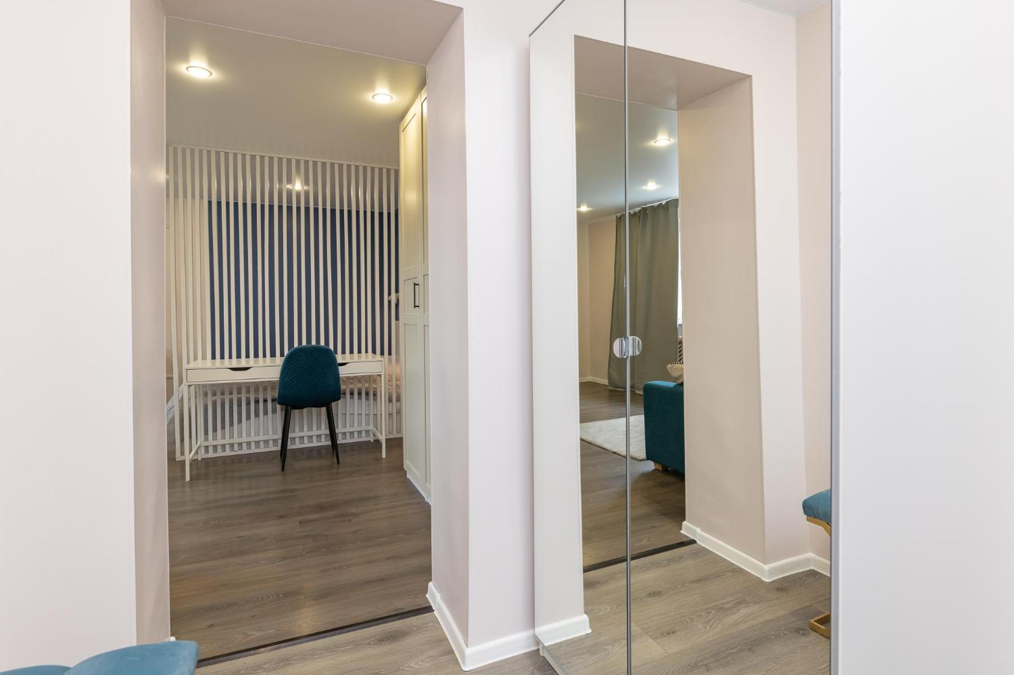 Cozy Stylish Studio Apartment with FREE Parking by Centralapartments