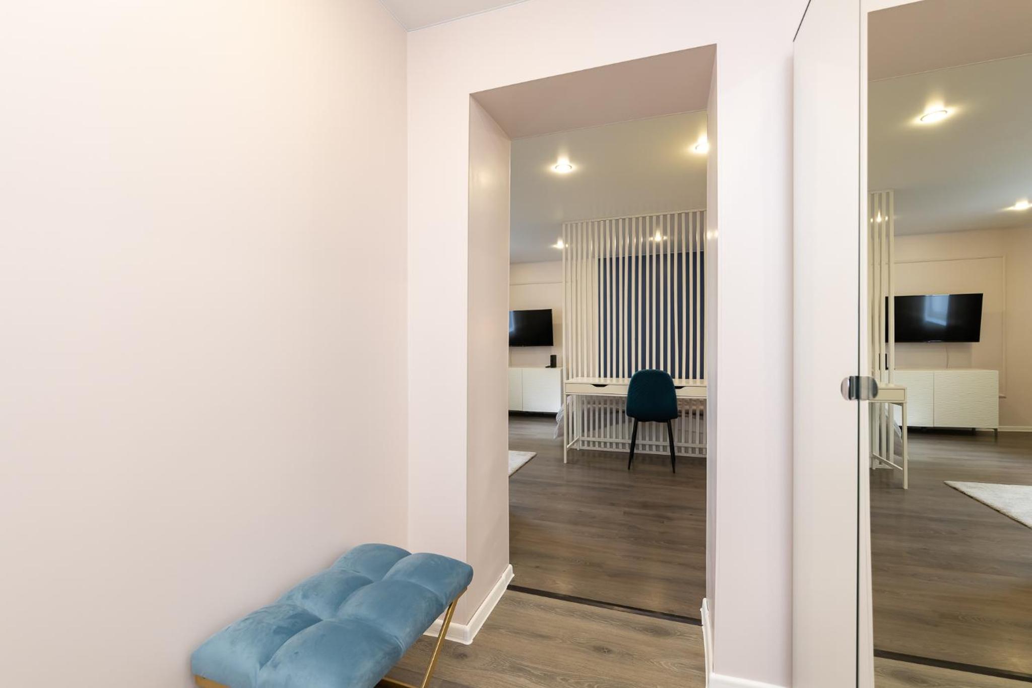 Cozy Stylish Studio Apartment with FREE Parking by Centralapartments