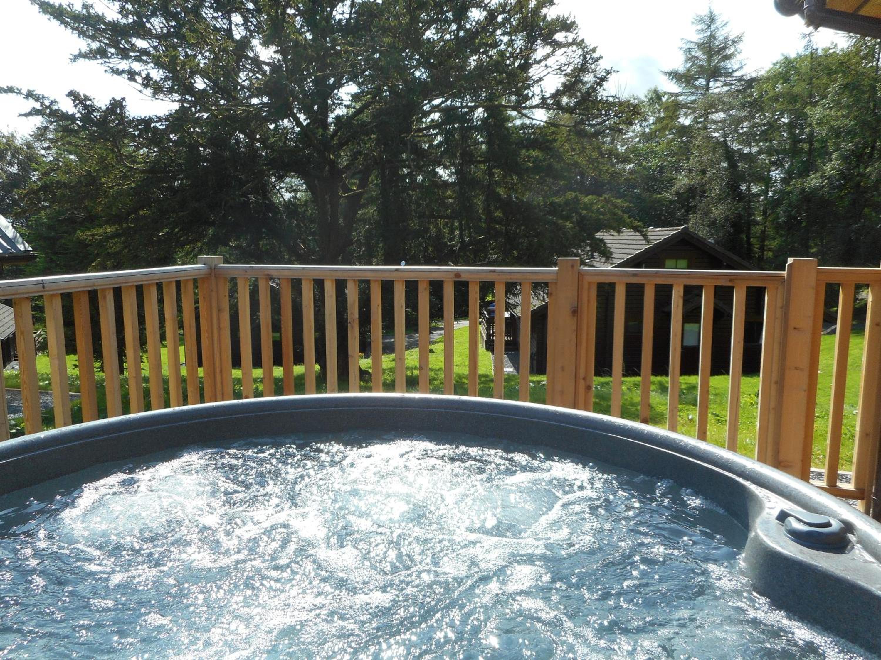 Lord Galloway 36 with Hot Tub view 3