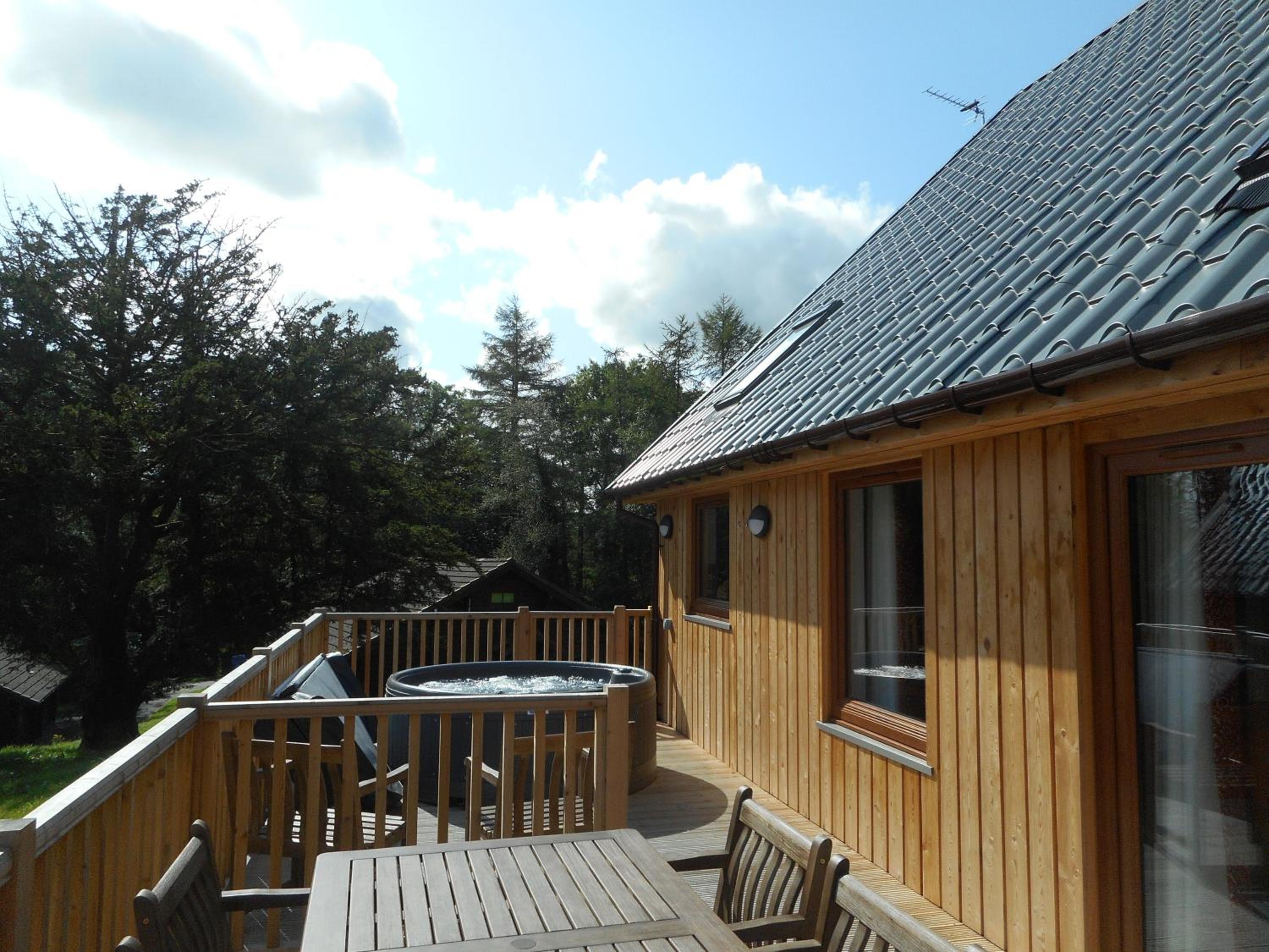 Lord Galloway 36 with Hot Tub view 5