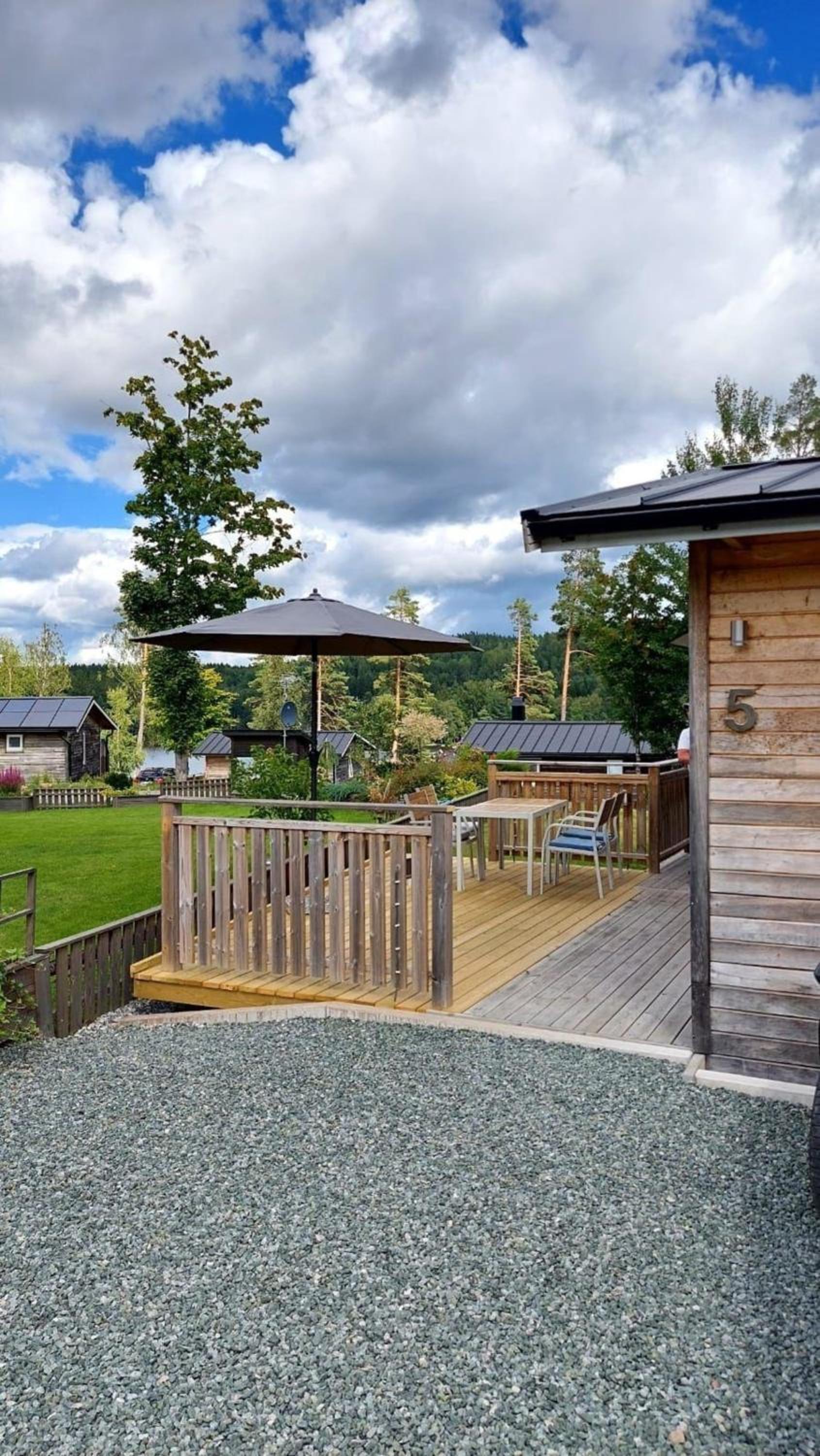 Schönes Haus mit Terrasse, Grill und Seeblick