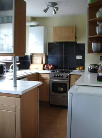 Oriental, 2 Double Bedroom Flat, Royal Greenwich, SE London