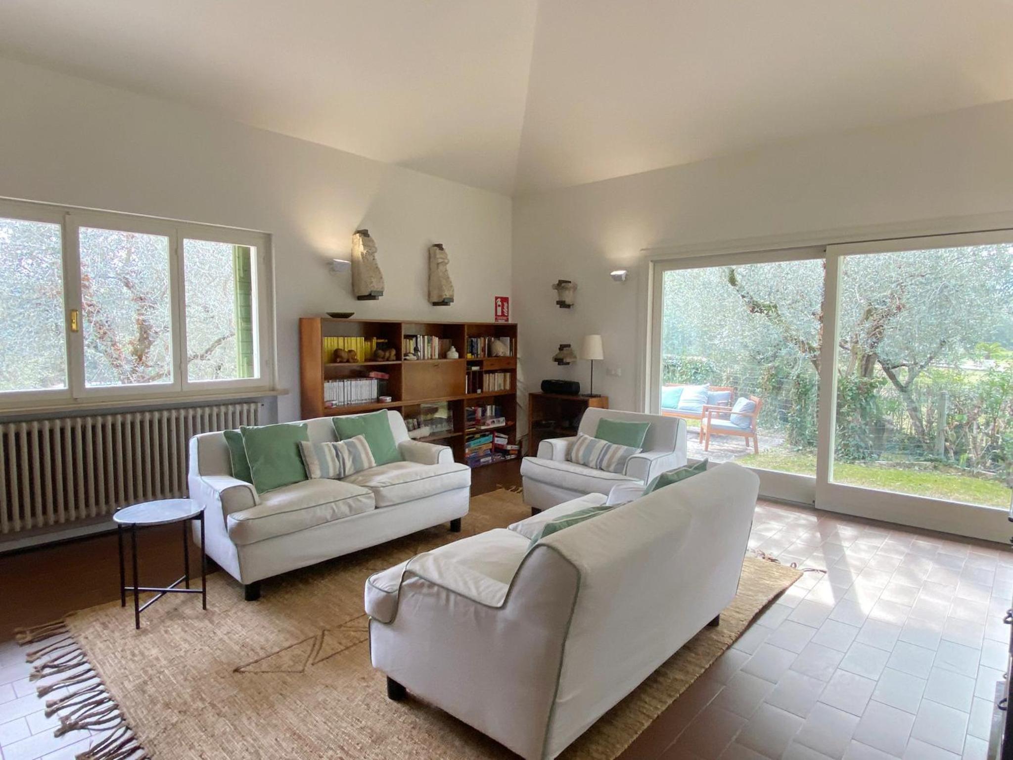 Villa Sweet Flower - with Private Pool and Garden view 4
