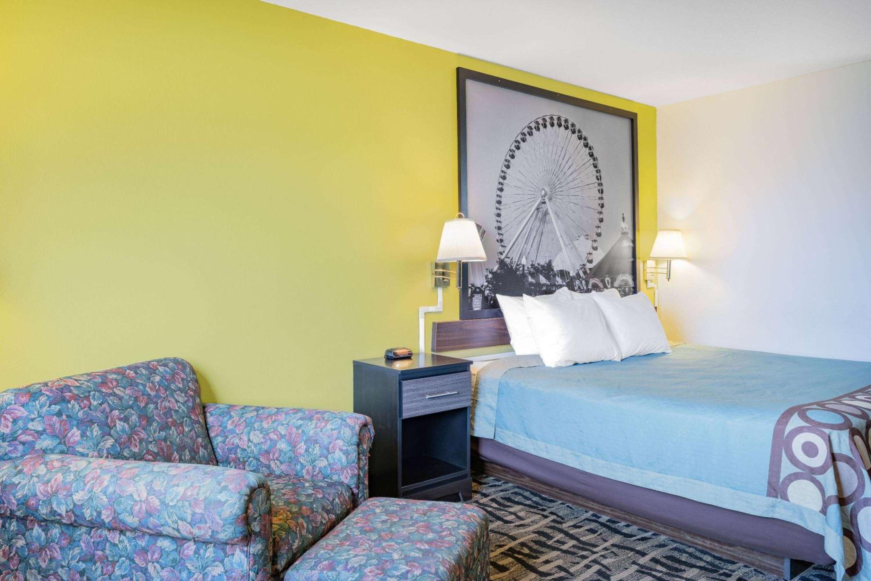 Danville Vacations - Super 8 by Wyndham Danville - Property Image 7