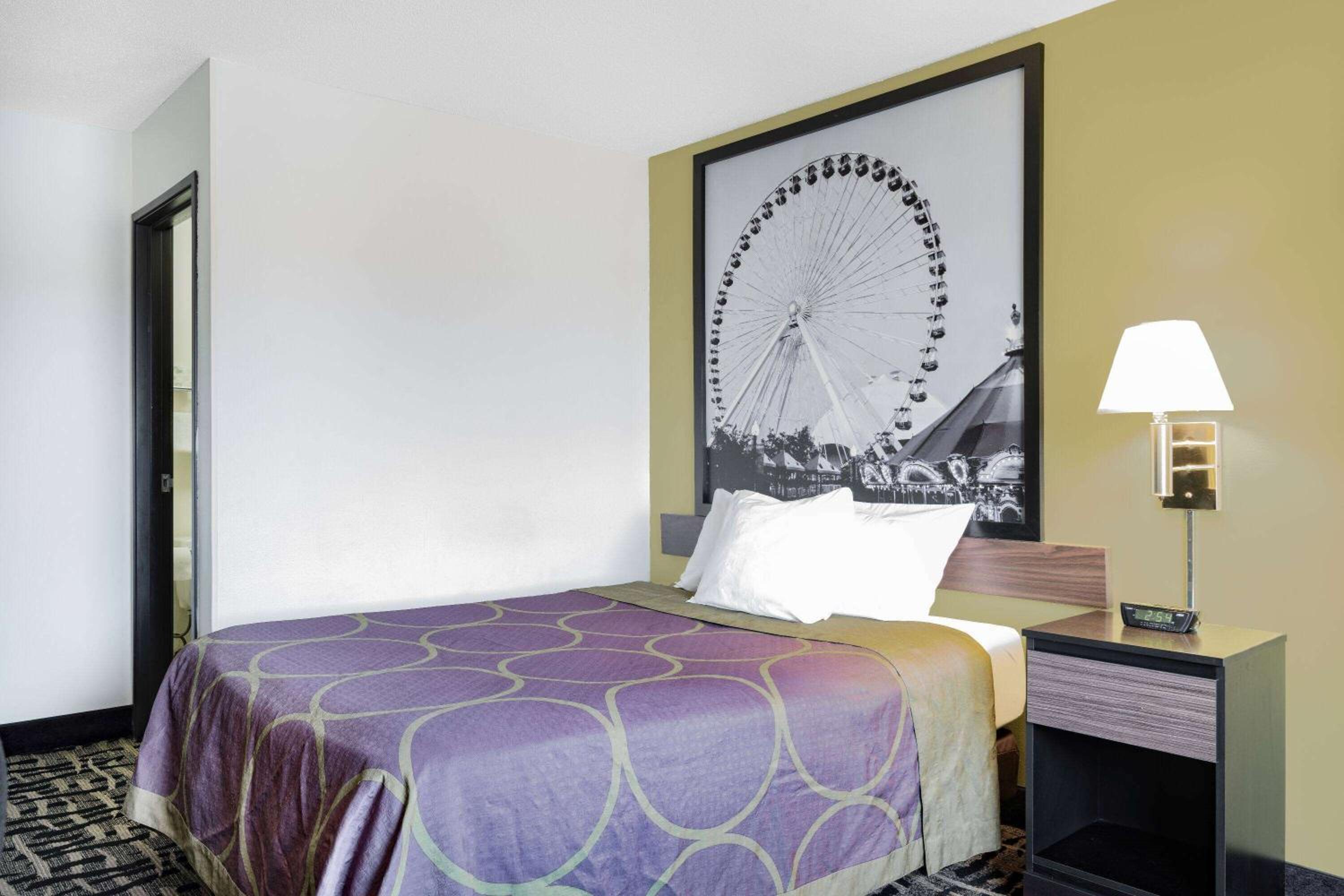 Danville Vacations - Super 8 by Wyndham Danville - Property Image 9