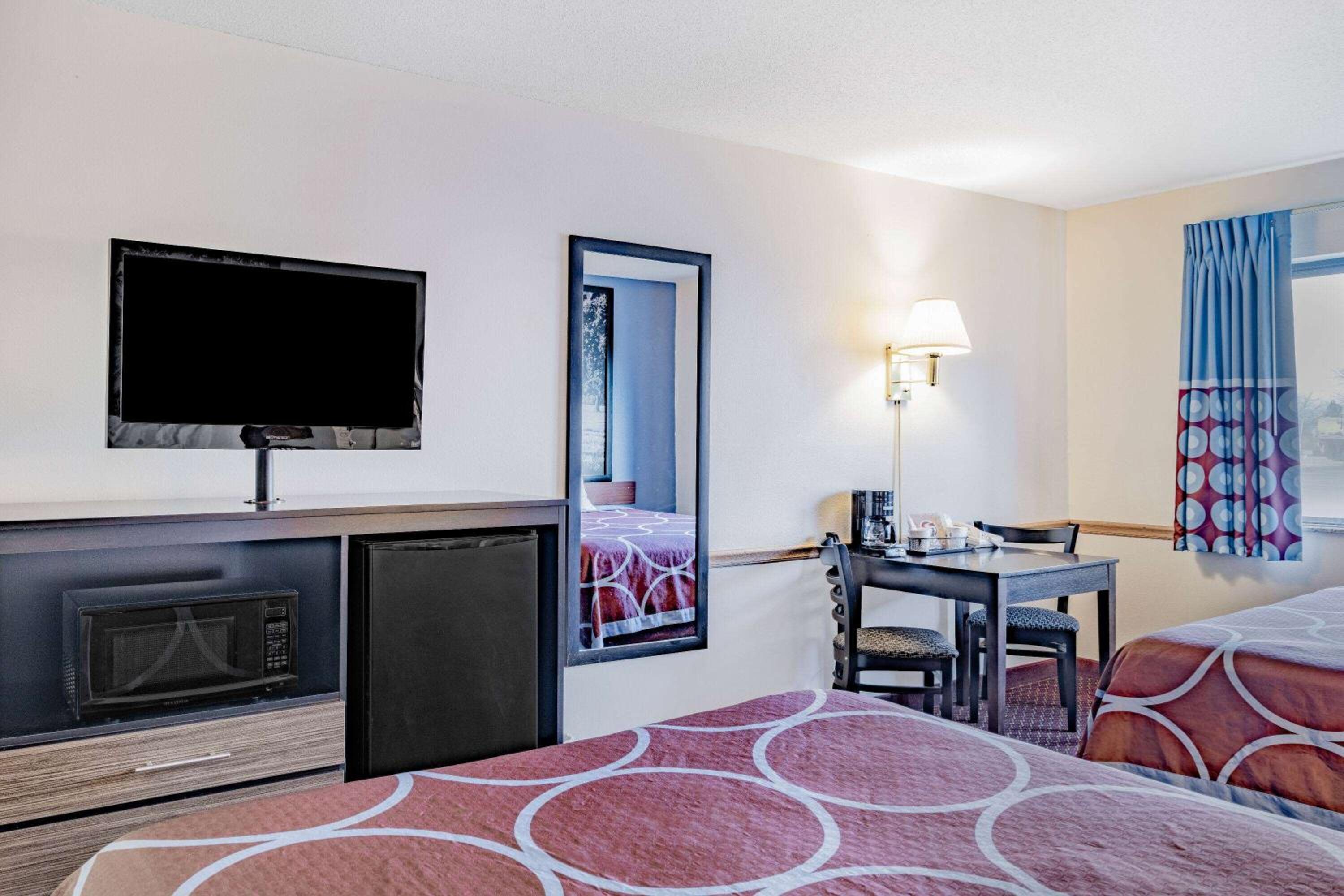 Danville Vacations - Super 8 by Wyndham Danville - Property Image 10