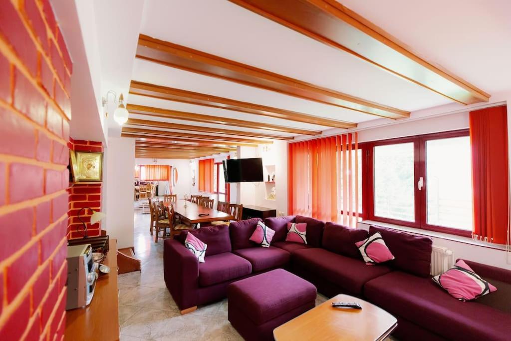 Vila Alexandros