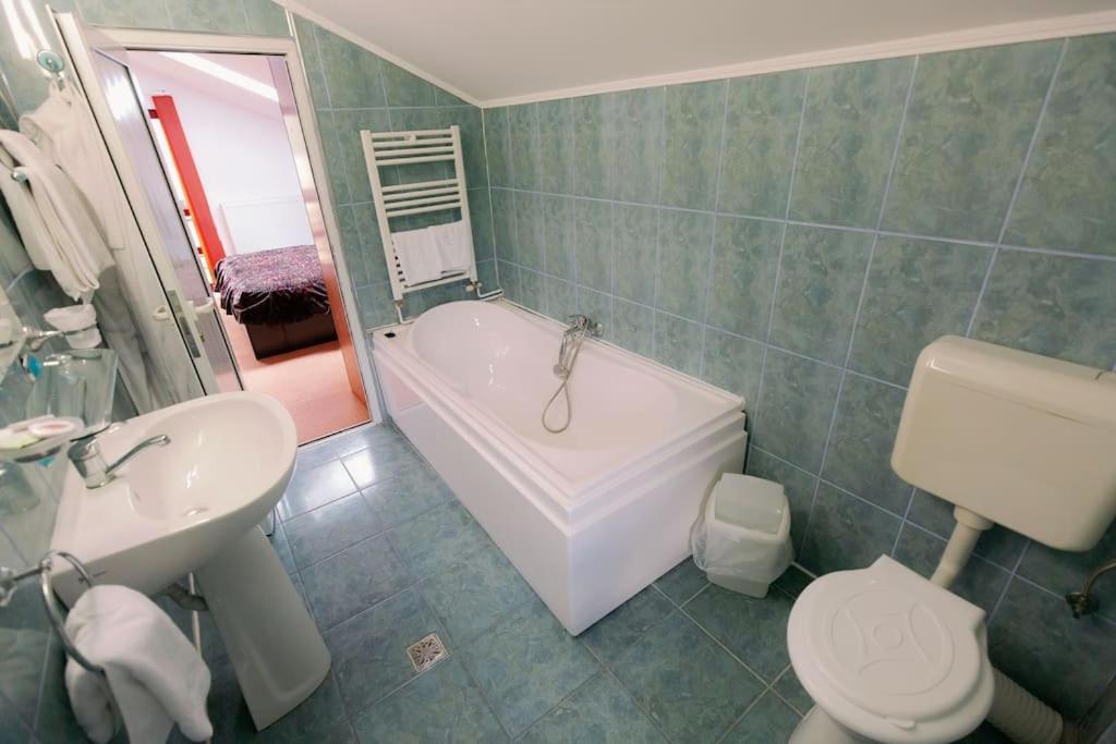 Vila Alexandros
