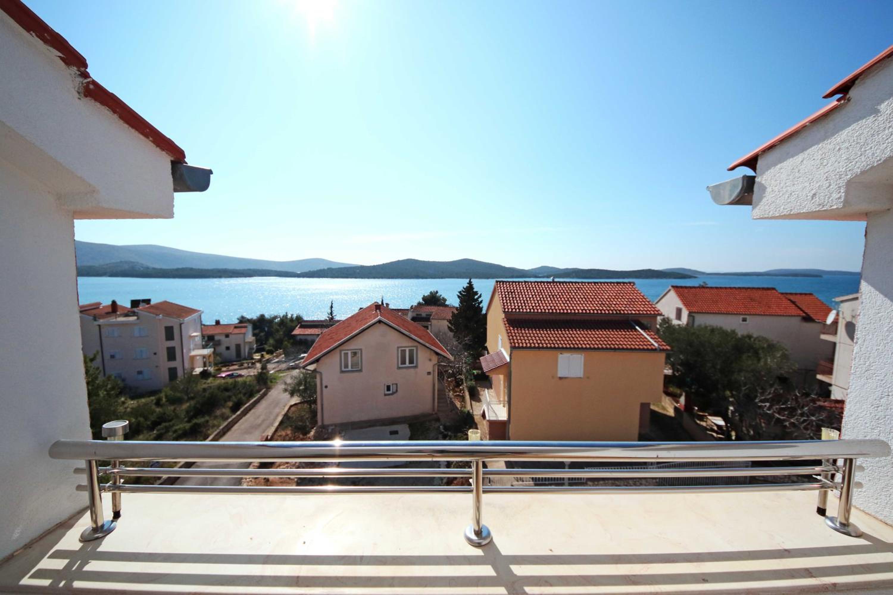 Apartments & Rooms Villa Petra view 2
