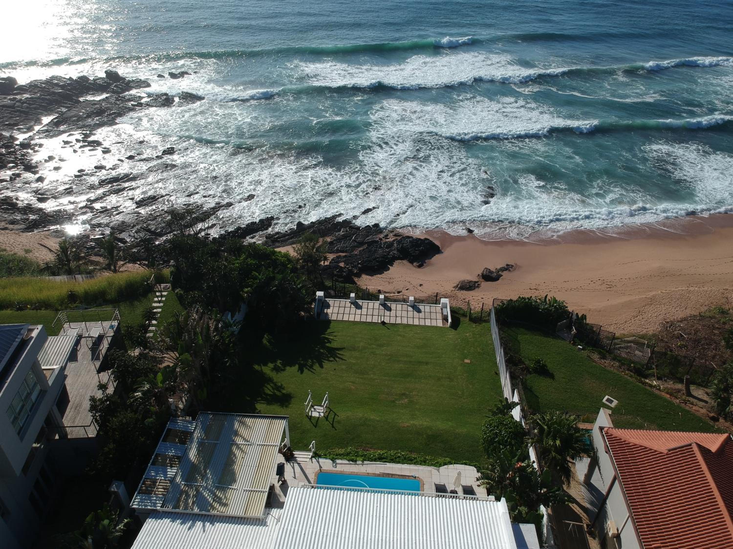 Four Bedroom Main plus 2 Bedroom Cottage Ballito Beachfront KTL1 view 5